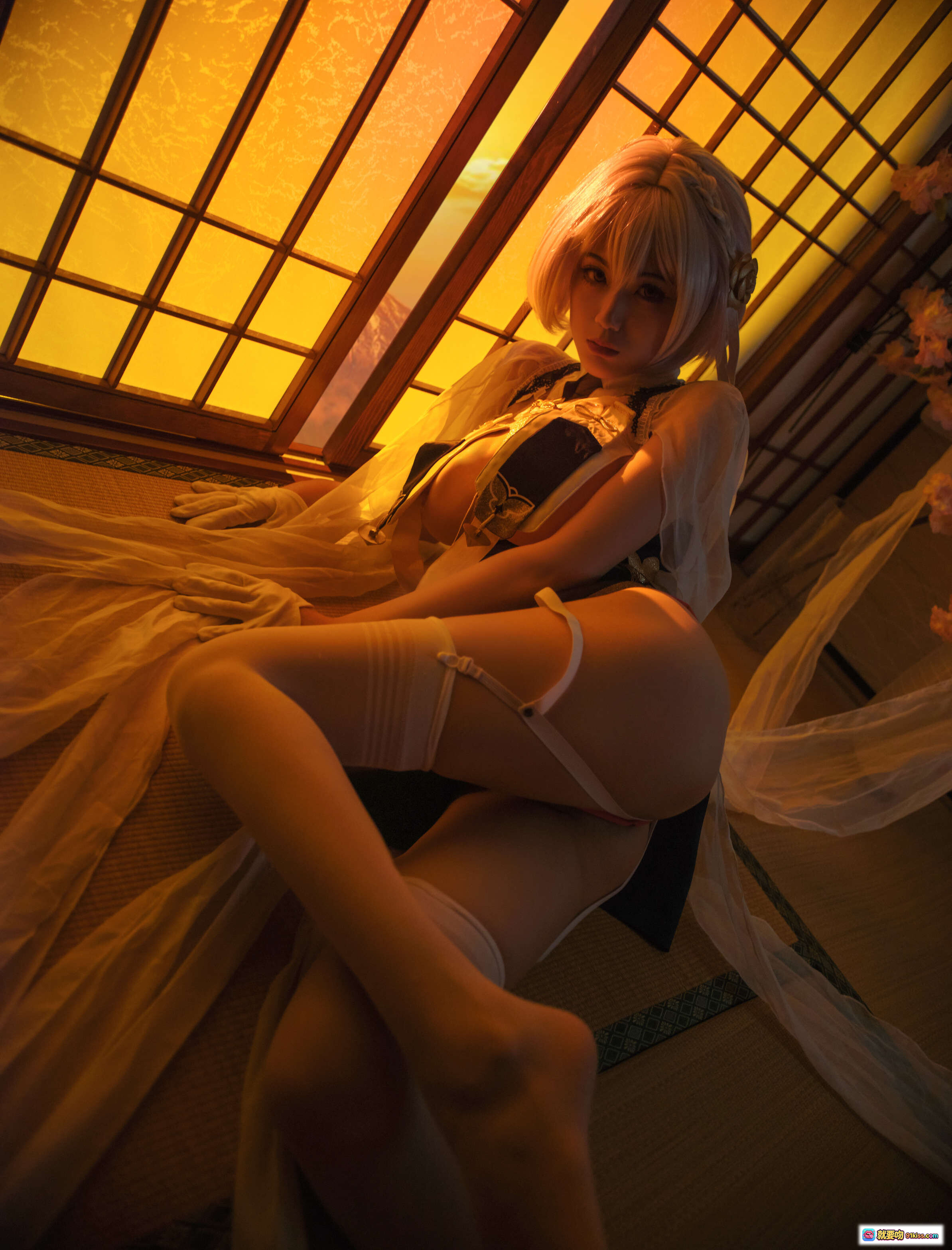 图片[9] - 一米八大梨子NO.010天狼星cos写真 | 白发少女和风场景 | 日式榻榻米樱花背景 | 优雅蕾丝服饰 | 24P高清图集 - 就要吻