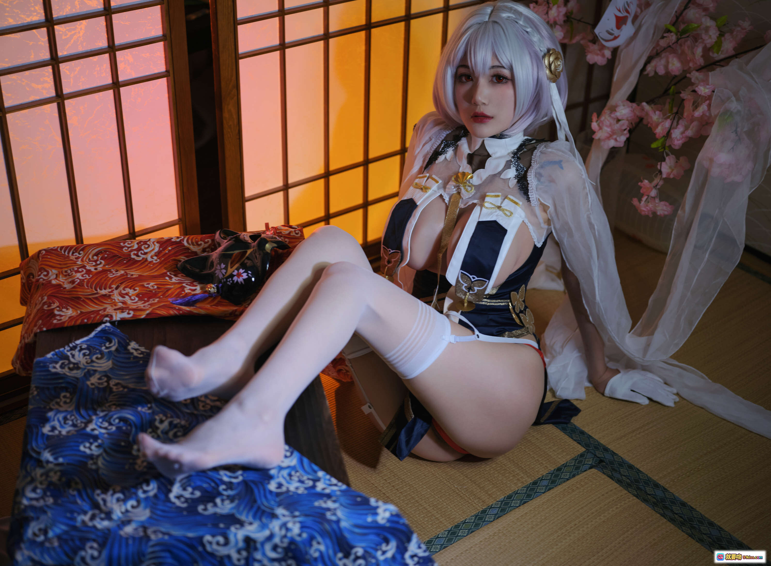 图片[3] - 一米八大梨子NO.010天狼星cos写真 | 白发少女和风场景 | 日式榻榻米樱花背景 | 优雅蕾丝服饰 | 24P高清图集 - 就要吻