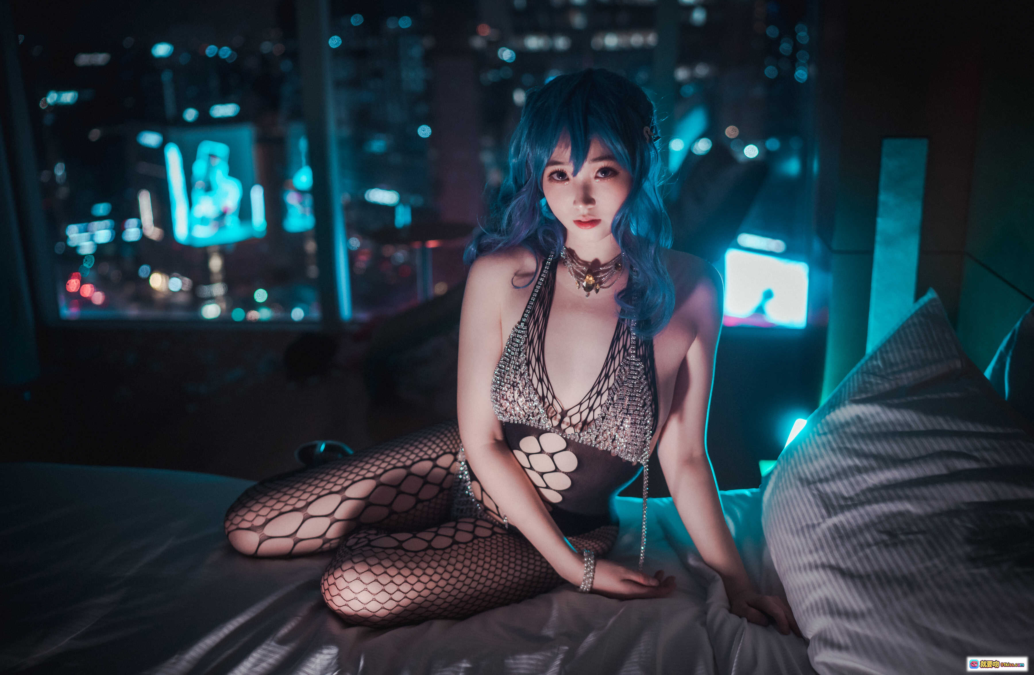 图片[5] - Bambi DJAWA Azur Lane USS Saint Louis S版 Cosplay 蓝发渔网袜高跟床照写真 - 就要吻