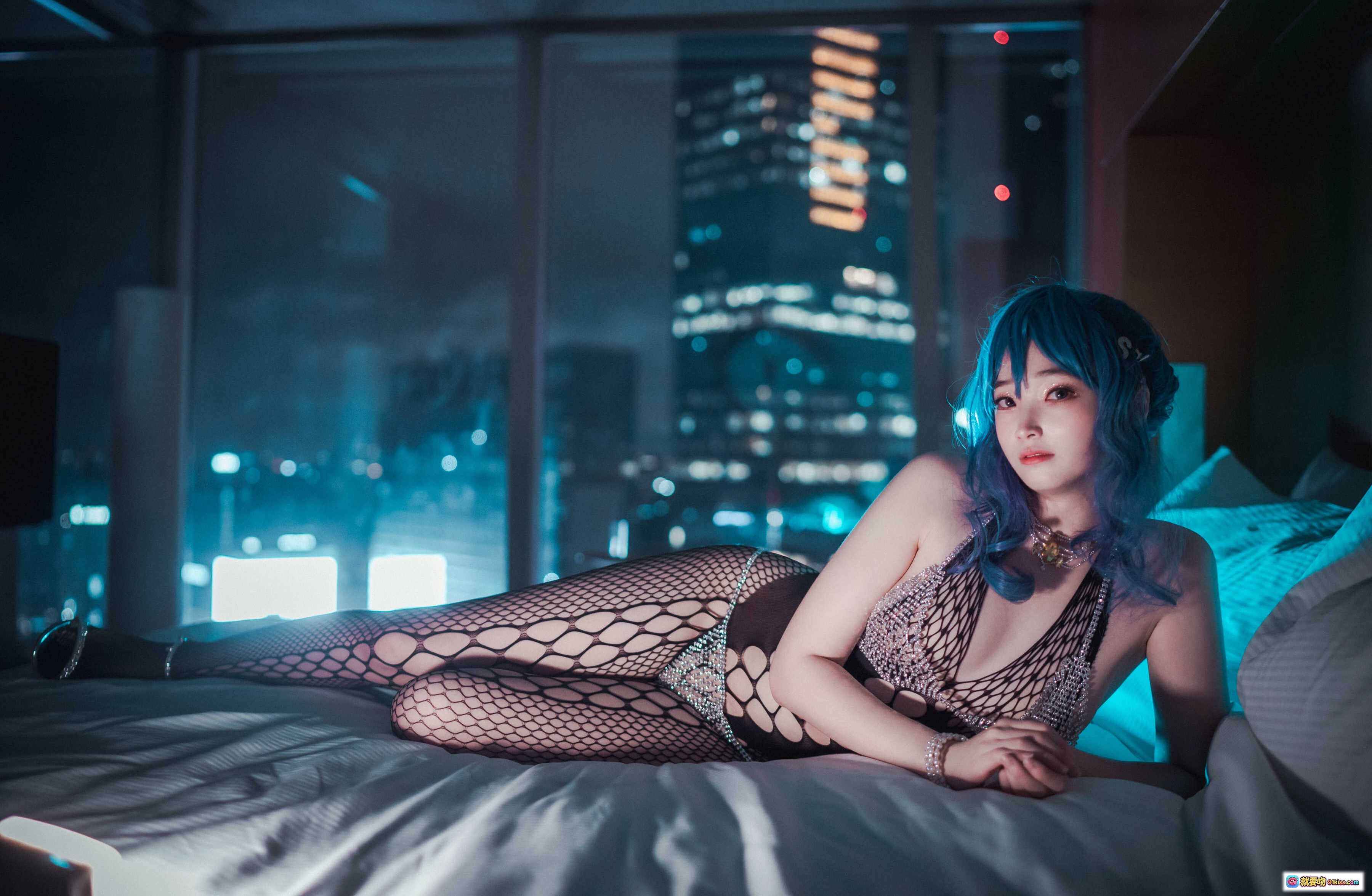 图片[10] - Bambi DJAWA Azur Lane USS Saint Louis S版 Cosplay 蓝发渔网袜高跟床照写真 - 就要吻