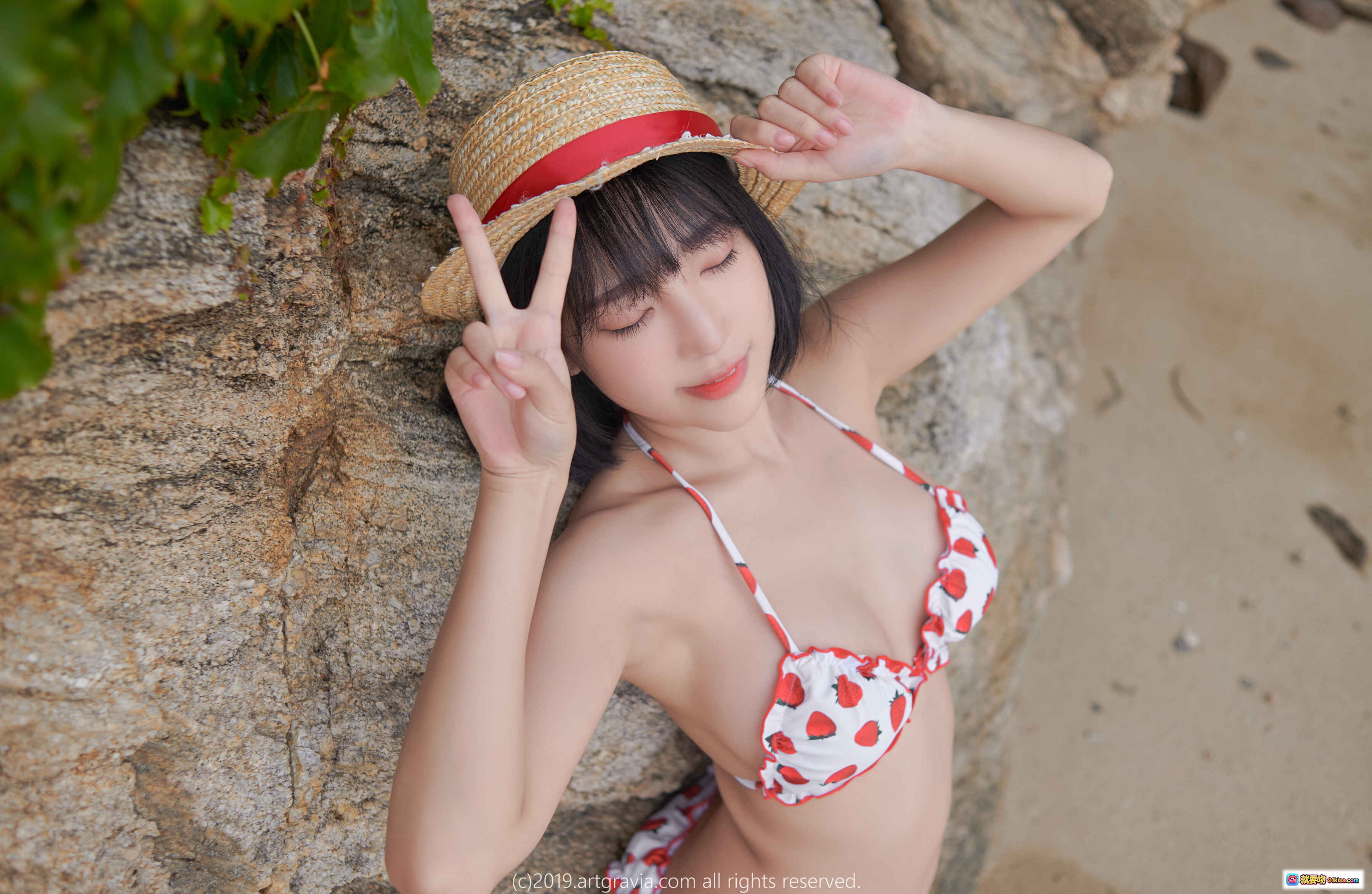 图片[7] - 姜仁卿 NO.016 ARTGRAVIA_VOL94 白色短袖露脐上衣+深蓝比基尼 纯欲风写真 壁角倚靠 甜美短发 清新室内摄影 - 就要吻