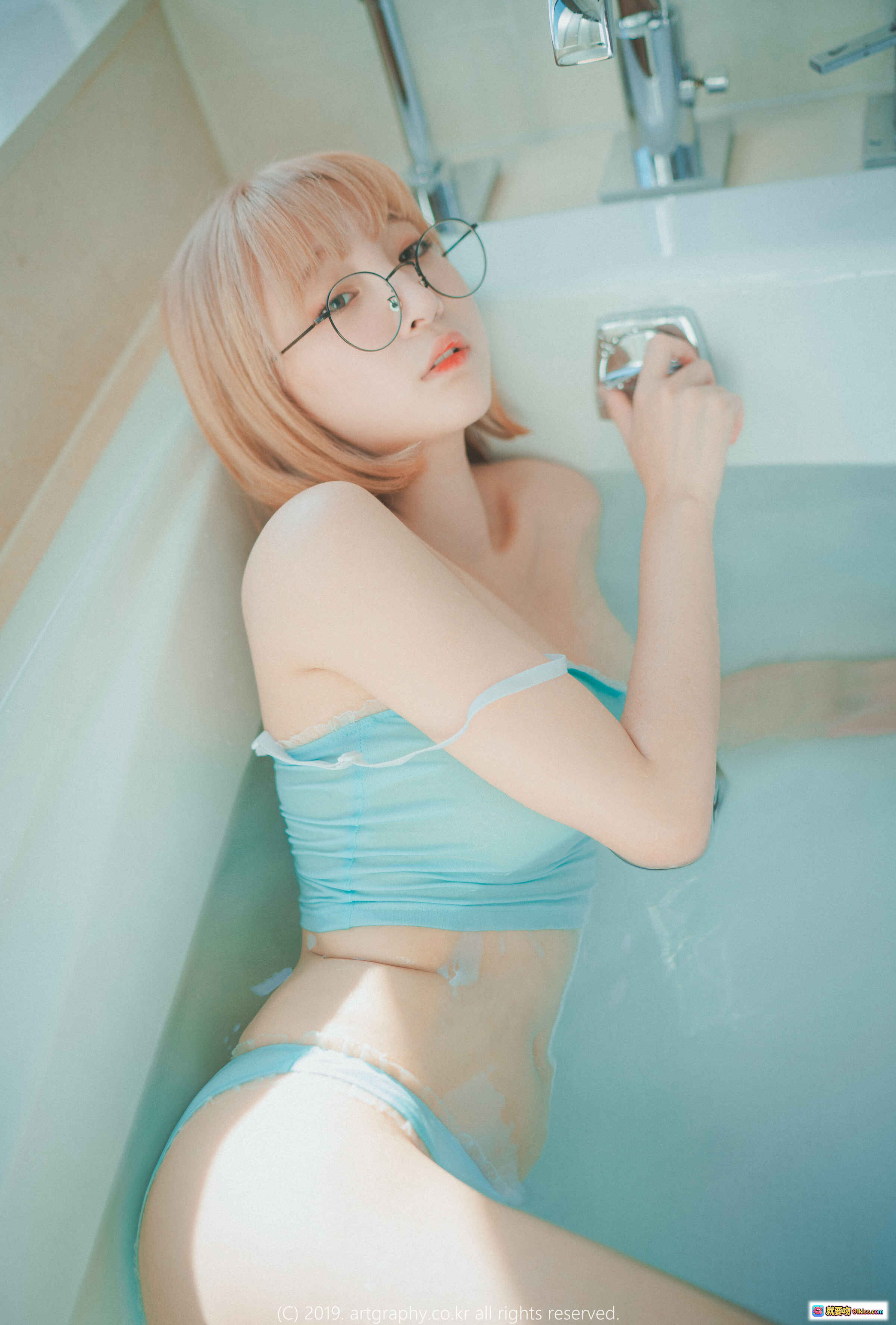 图片[5] - 姜仁卿 NO.011 ARTGRAVIA_VOL56 黑色蕾丝内衣写真 美女跪姿私房床照 甜美性感风格 高清摄影图 - 就要吻