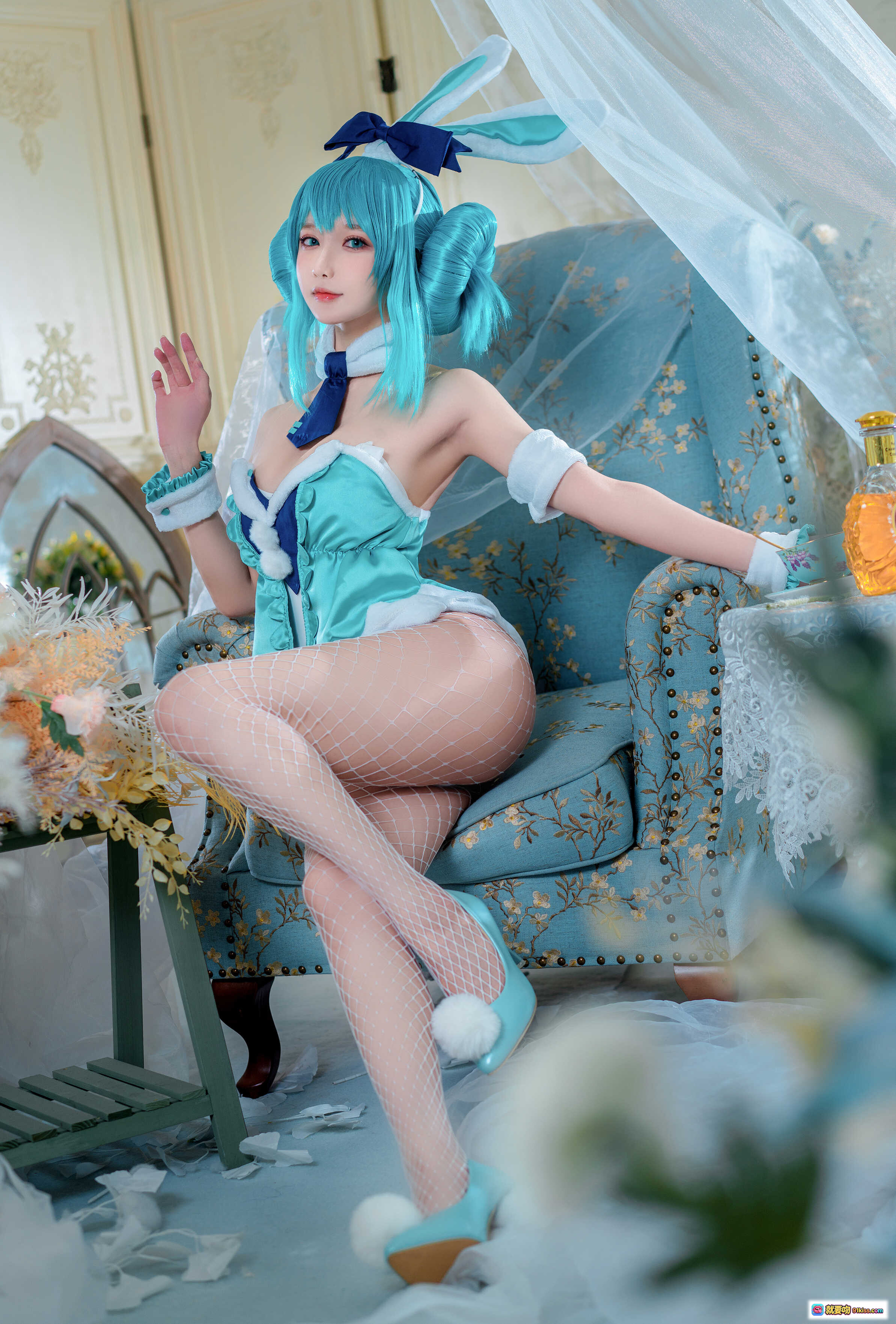 图片[9] - 阿包兔娘NO.030白兔Miku cos写真·渔网袜美腿·蓝绿裙装·蕾丝边饰·纯欲风私房照 - 就要吻