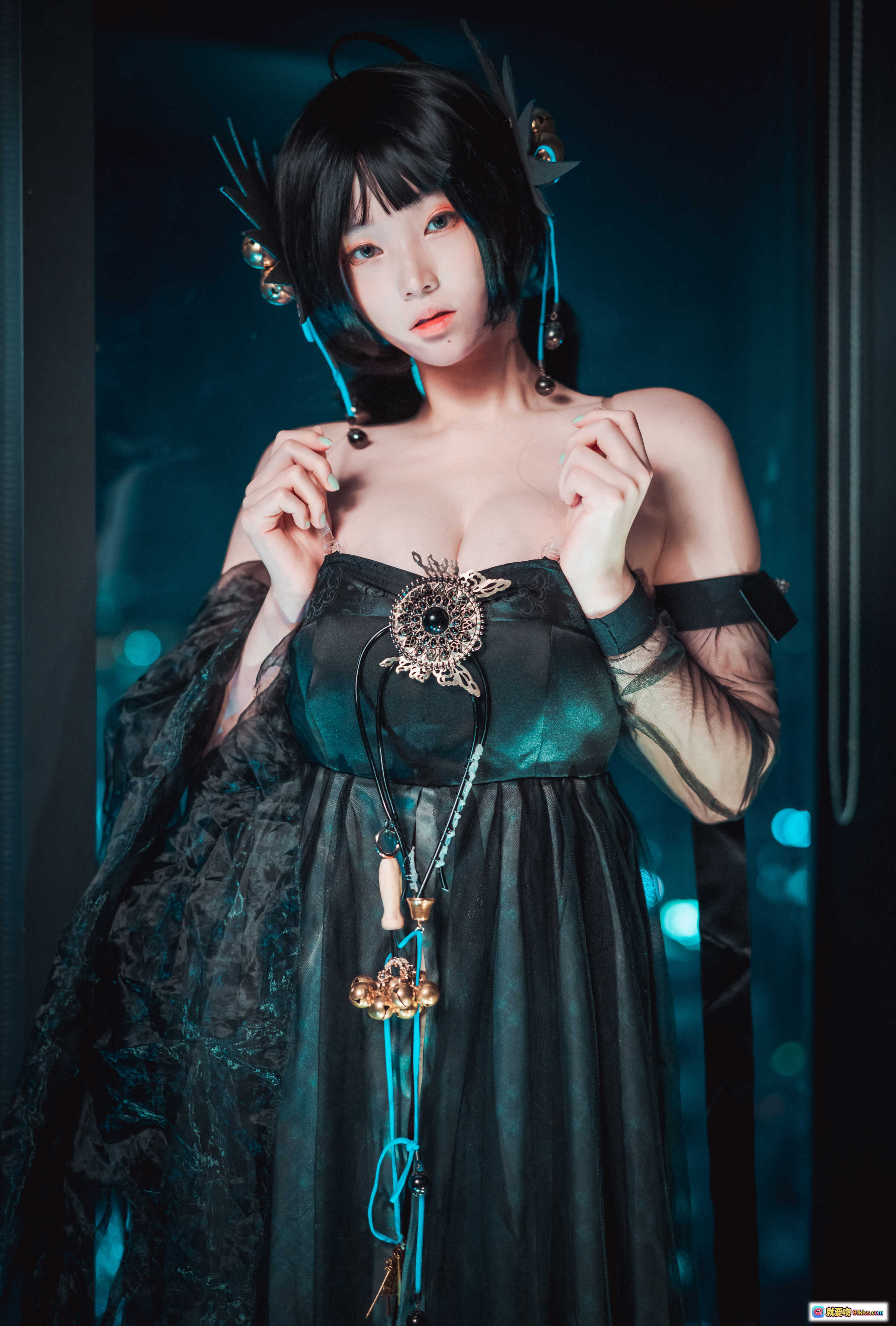 图片[4] - Bambi [DJAWA] Equinoctial Bari Normal Ver Cosplay写真｜黑纱透视装+古风灯笼+夜景蓝光氛围感美少女摄影 - 就要吻