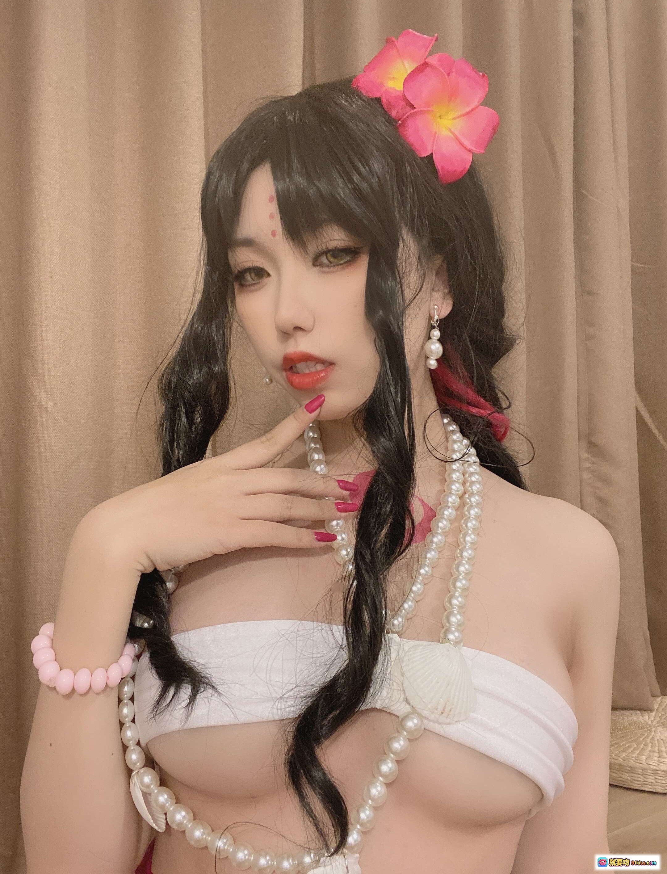 图片[5] - 一北亦北NO.004杀生院泳装Cosplay写真 珍珠饰品粉色花朵黑长发性感坐姿33P高清图集 - 就要吻