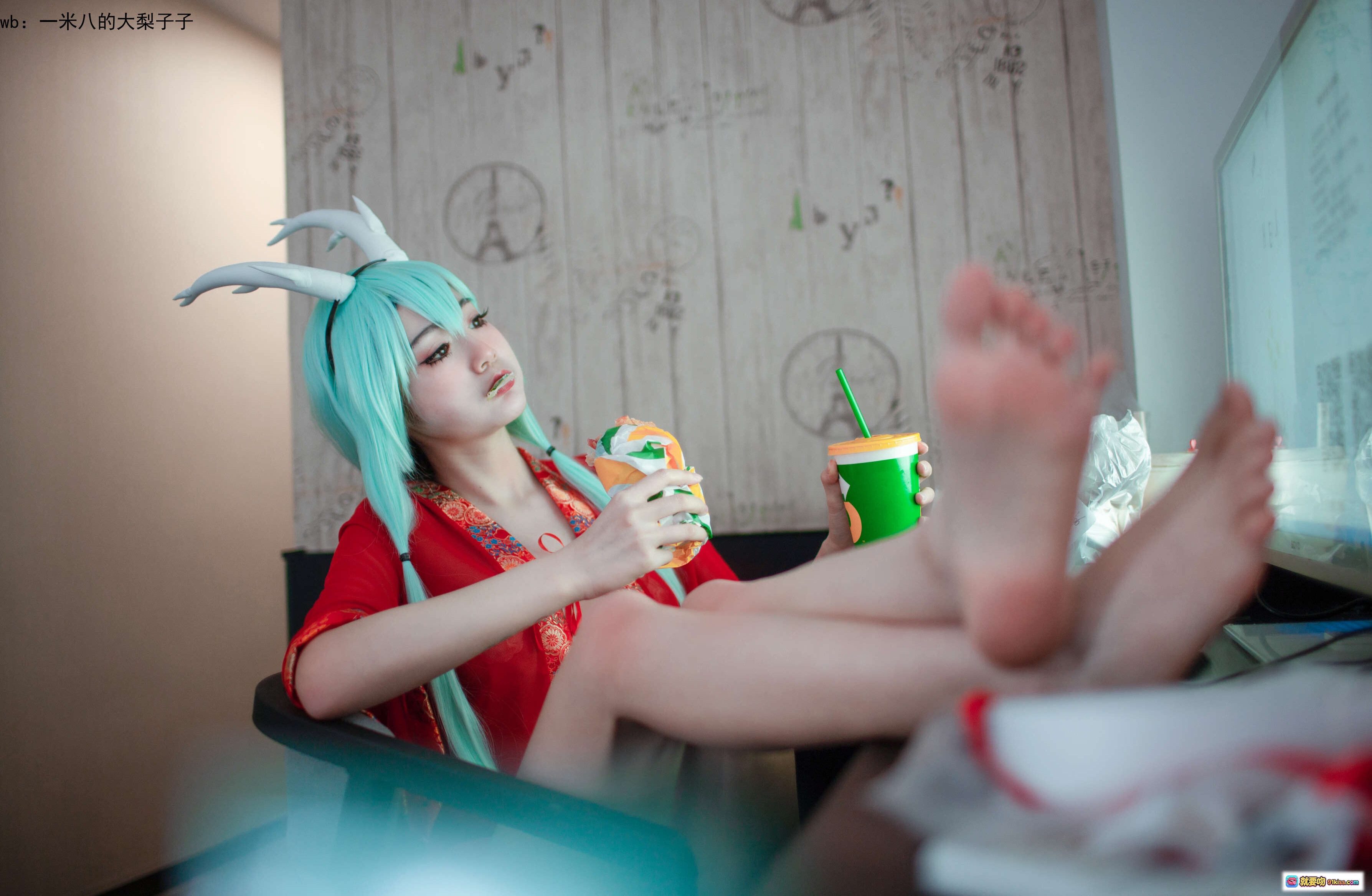 图片[7] - 龙王COS写真NO.006 | 蓝发双马尾+白角头饰+红色露肩和风服饰 | 13P高清美图 - 就要吻