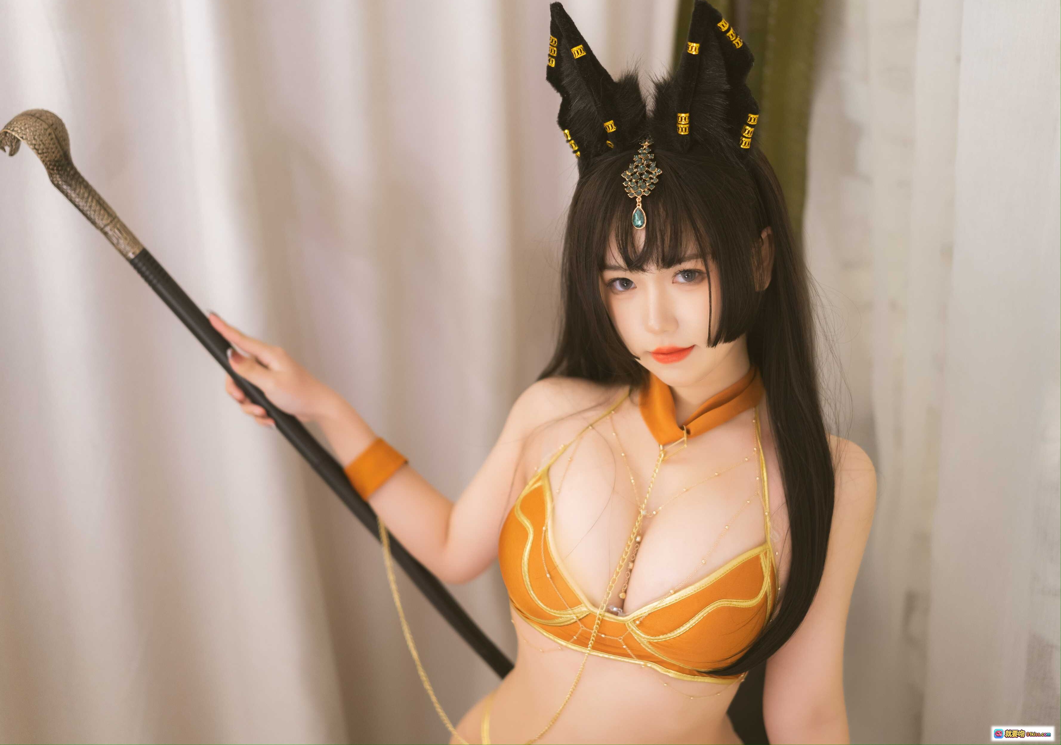 北亦北NO.008阿努比斯cosplay写真｜橙色系性感装束+黑猫耳饰+权杖道具｜24P高清图集 - 就要吻