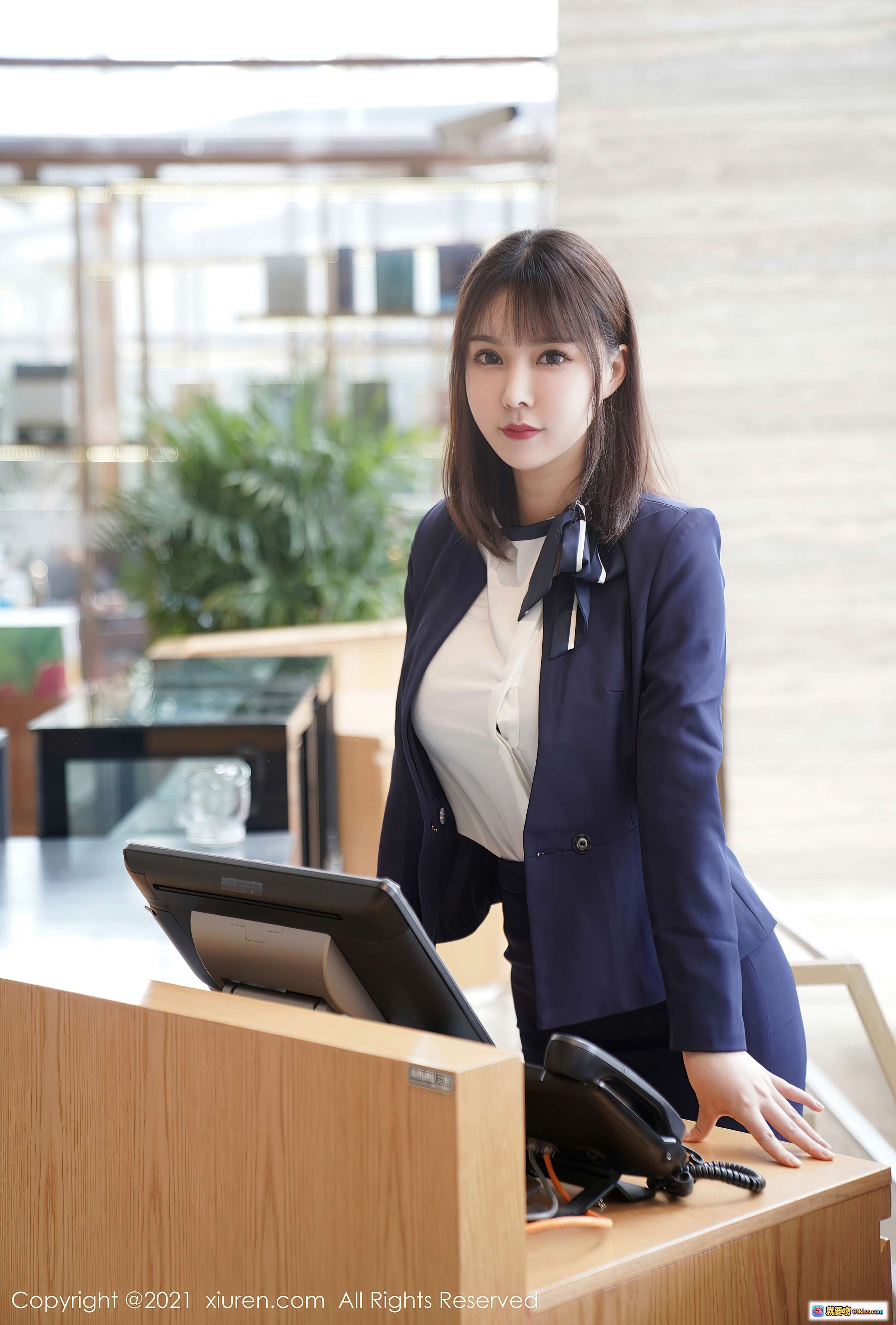 图片[5] - 晓鱼酱性感职场OL风制服美腿高跟丝袜写真 – XIUREN秀人网2021.03.19 VOL.3221 - 就要吻