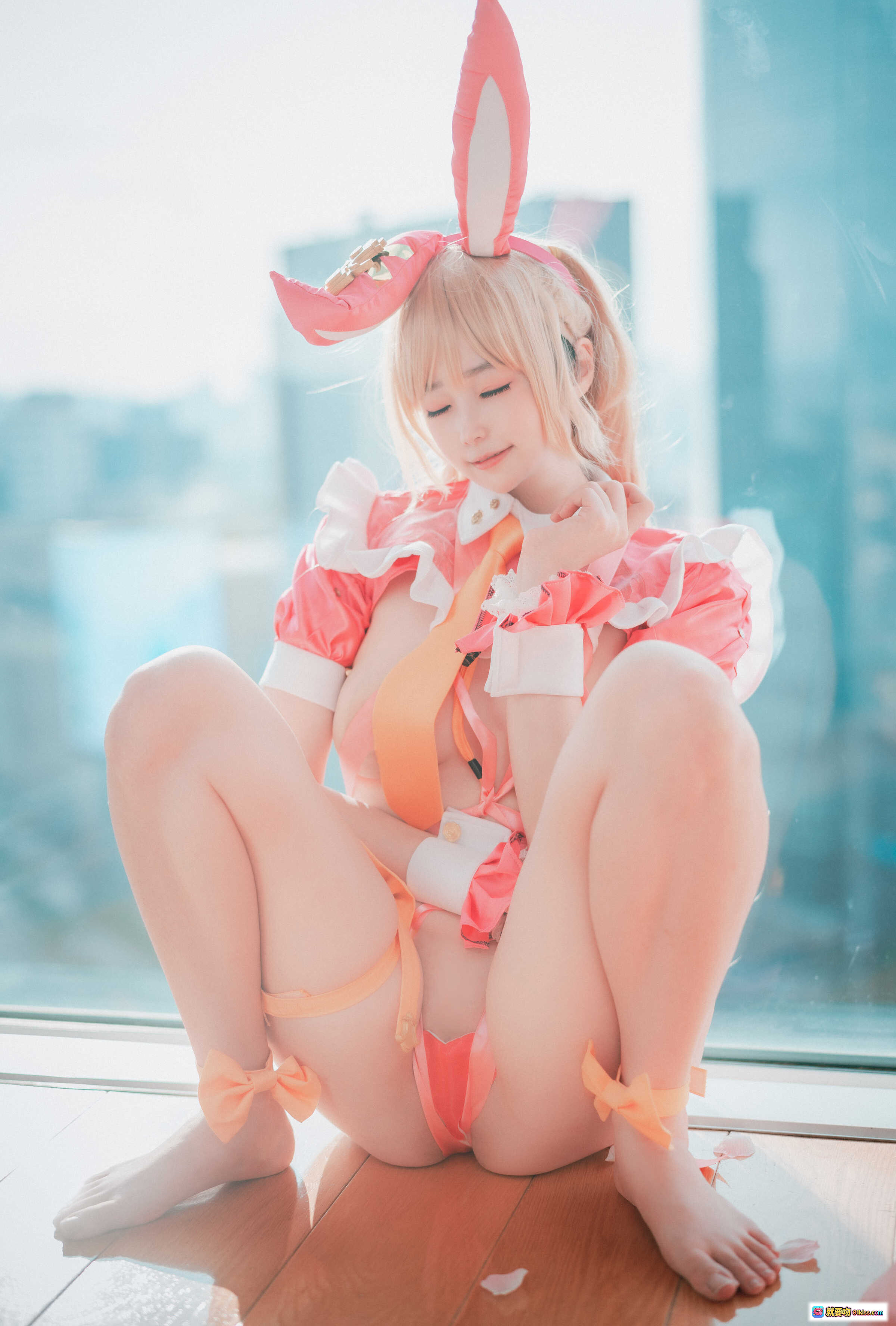 图片[9] - Bambi Fancy Me S-Version Cosplay写真｜粉色兔女郎造型｜性感绑带设计｜窗边姿势｜高清美图 - 就要吻