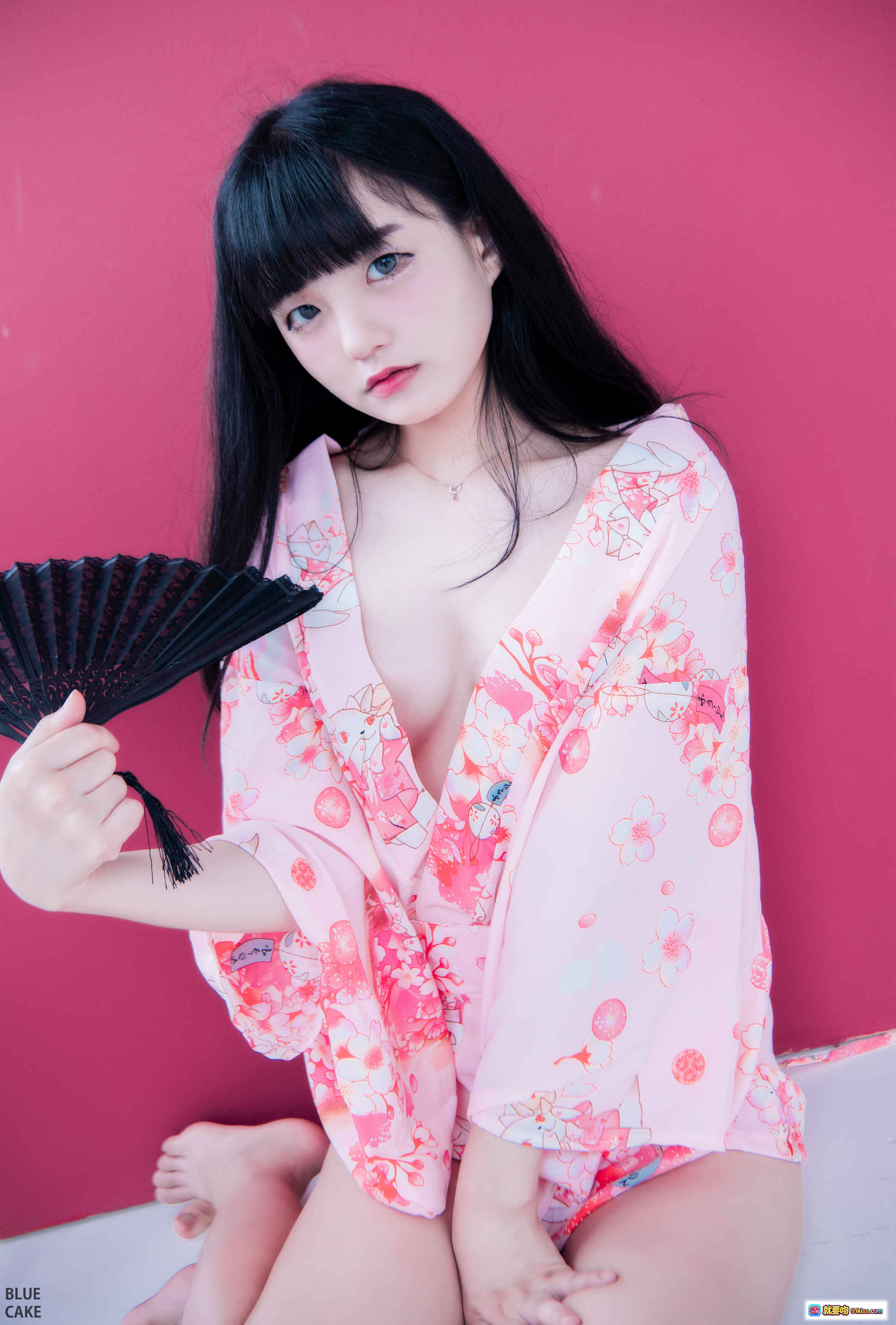 图片[6] - 韩国正妹Jenny性感写真 – BLUECAKE白色系居家风粉裙美腿诱惑 - 就要吻