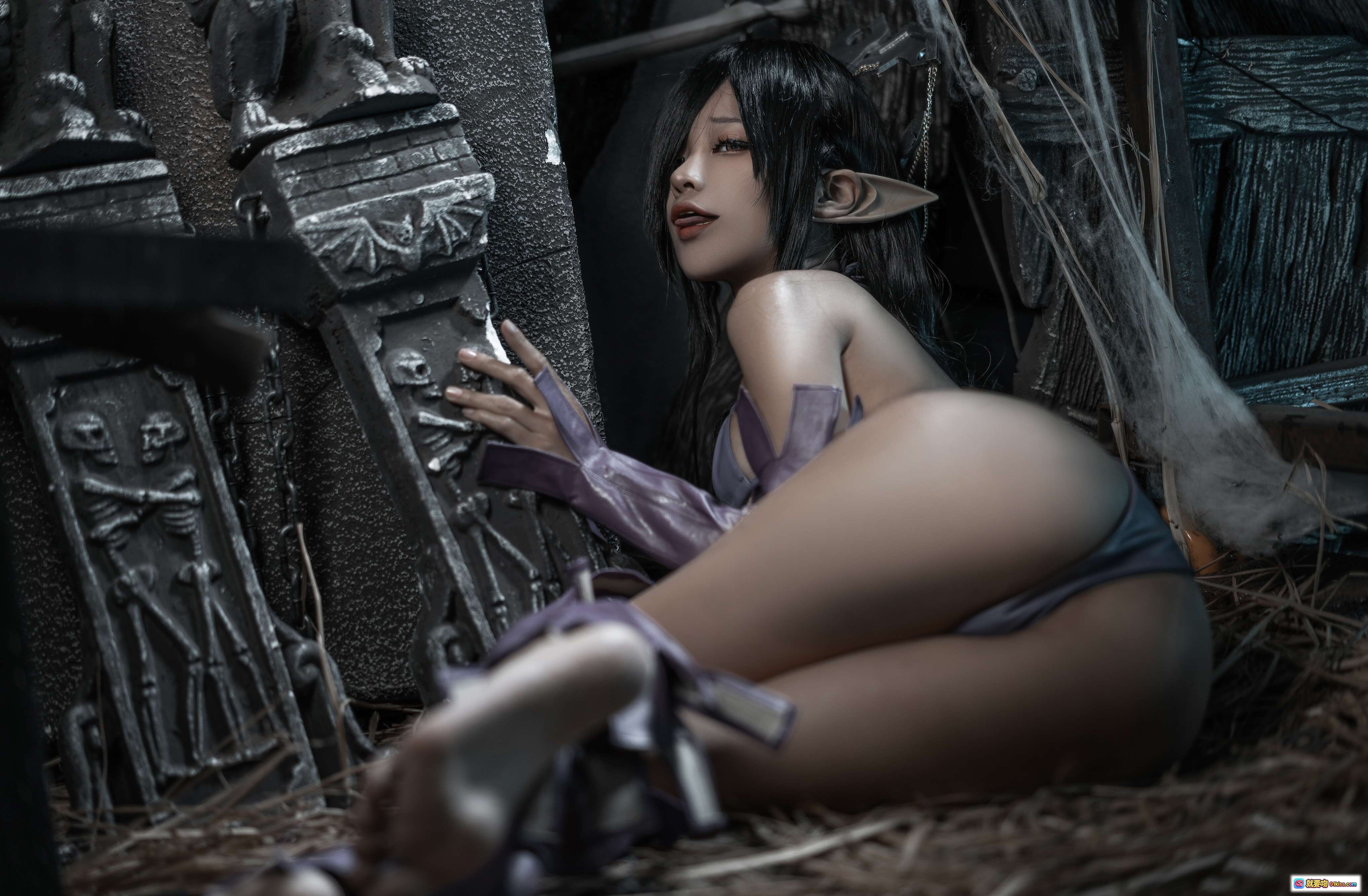 图片[7] - 蠢沫沫NO.121黑兽女王COS写真3套36P 精致精灵耳暗黑风性感内衣紫色长袖搭配神秘雕像背景 - 就要吻