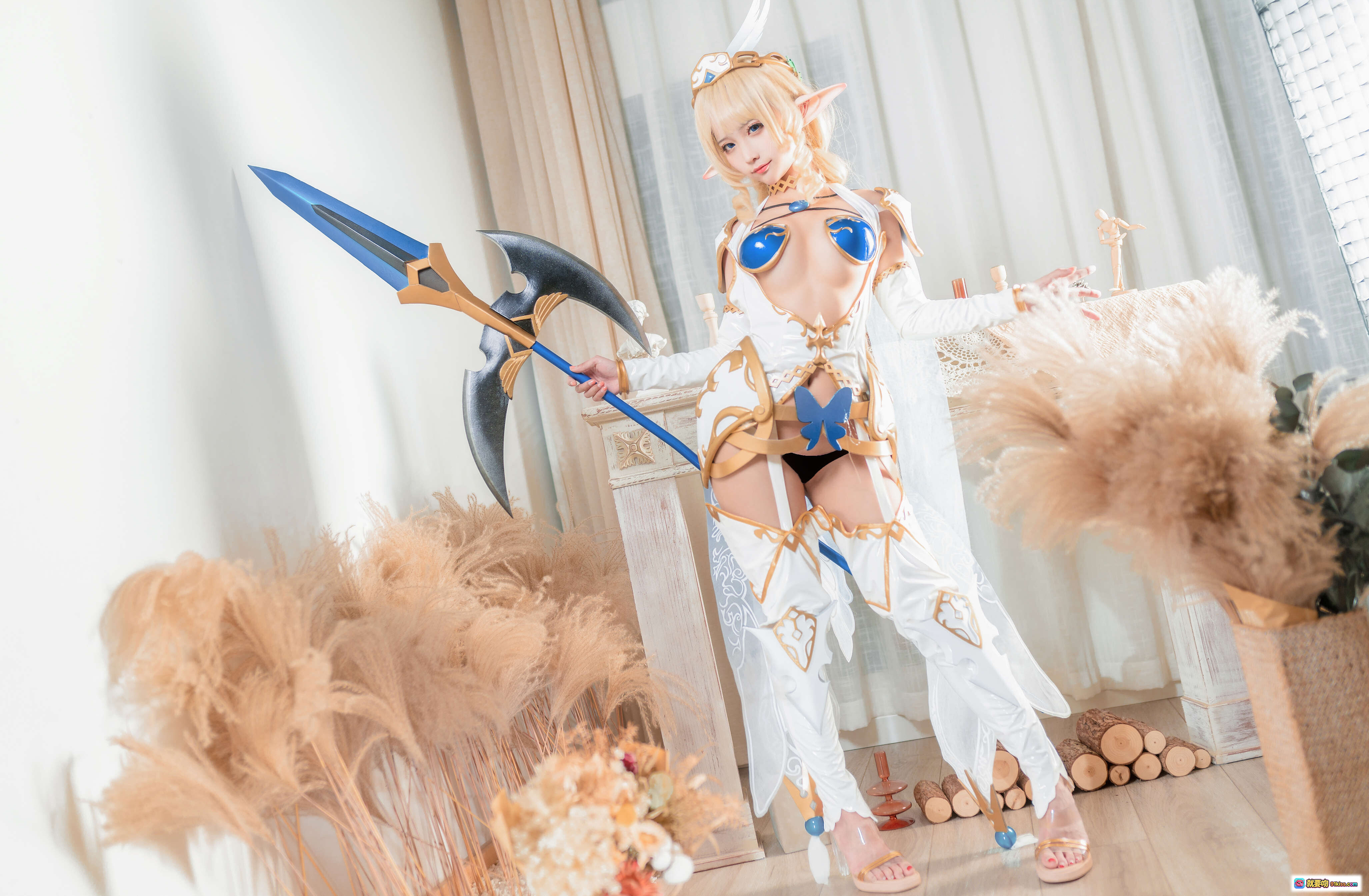 图片[7] - 蠢沫沫NO.107精灵村第三村人Cosplay美腿赤足红甲特写 白色铠甲蓝金装饰40P高清写真 - 就要吻