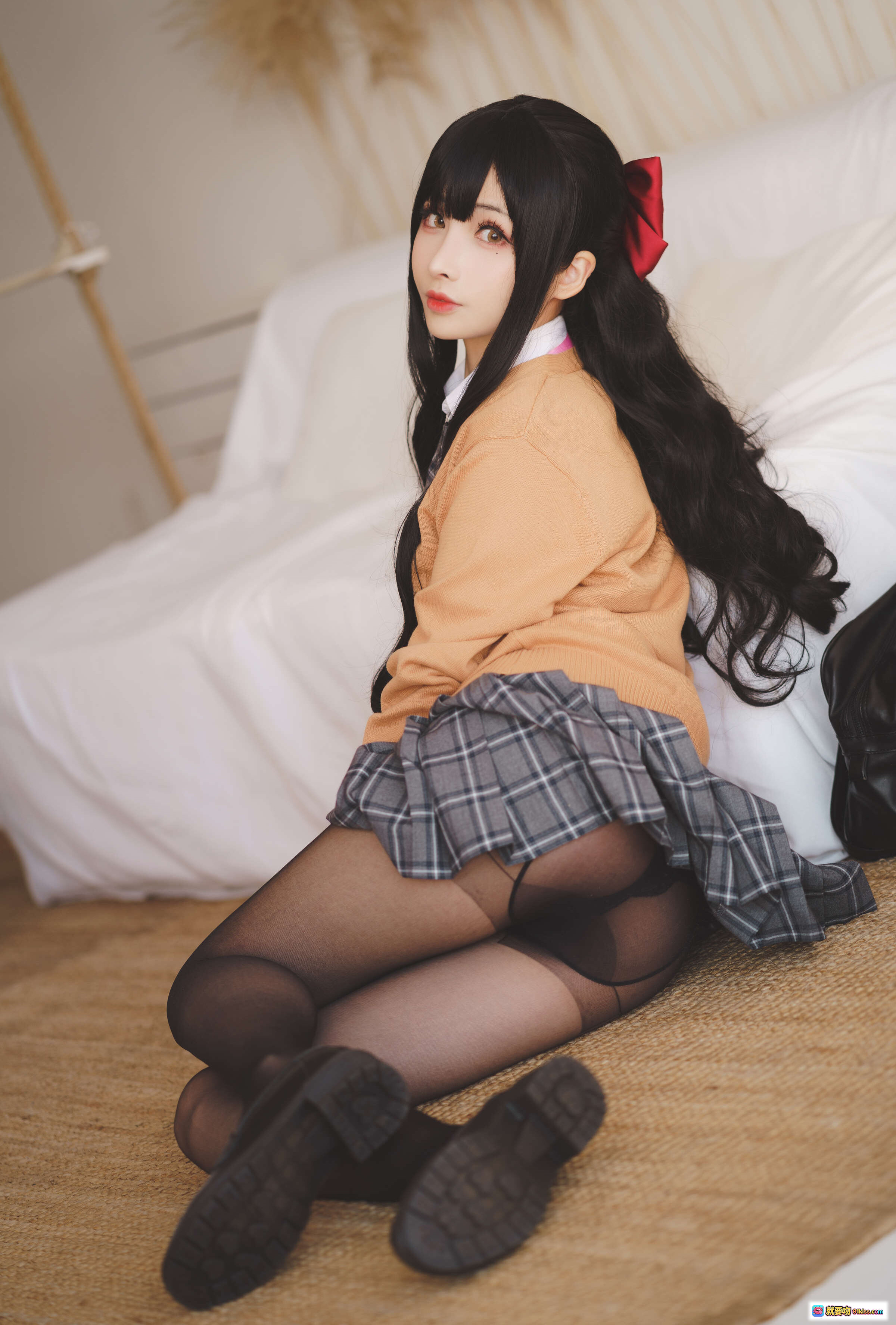 图片[8] - rioko凉凉子NO.055放课后学姐黑丝美腿写真 50P高清私房照 学院风格裙搭配丝袜诱惑 窗边长腿特写摄影 - 就要吻