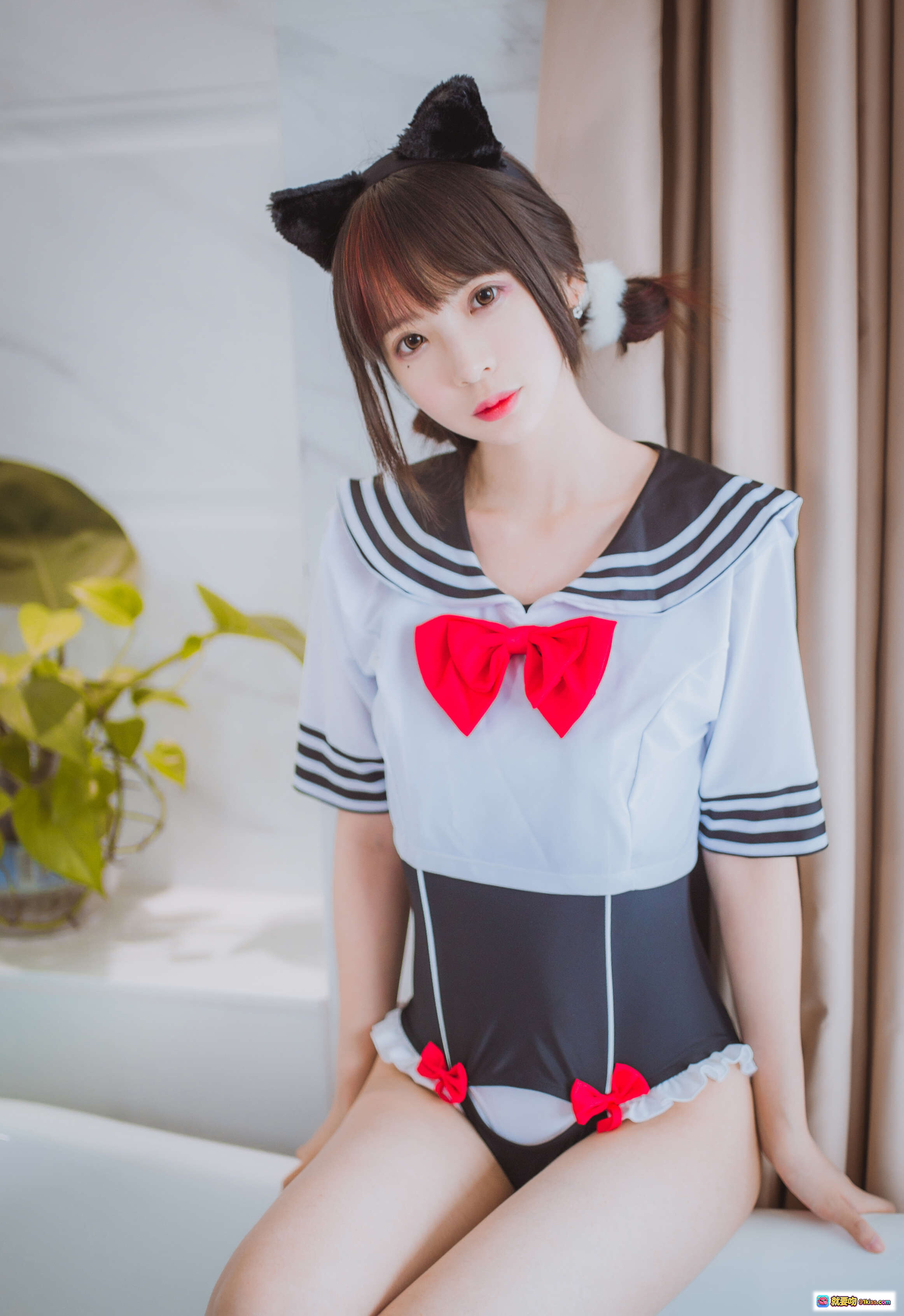 图片[8] - 疯猫ss NO.024 浴缸写真 33P高清美图 泡沫浴少女黑裙性感私房照 - 就要吻