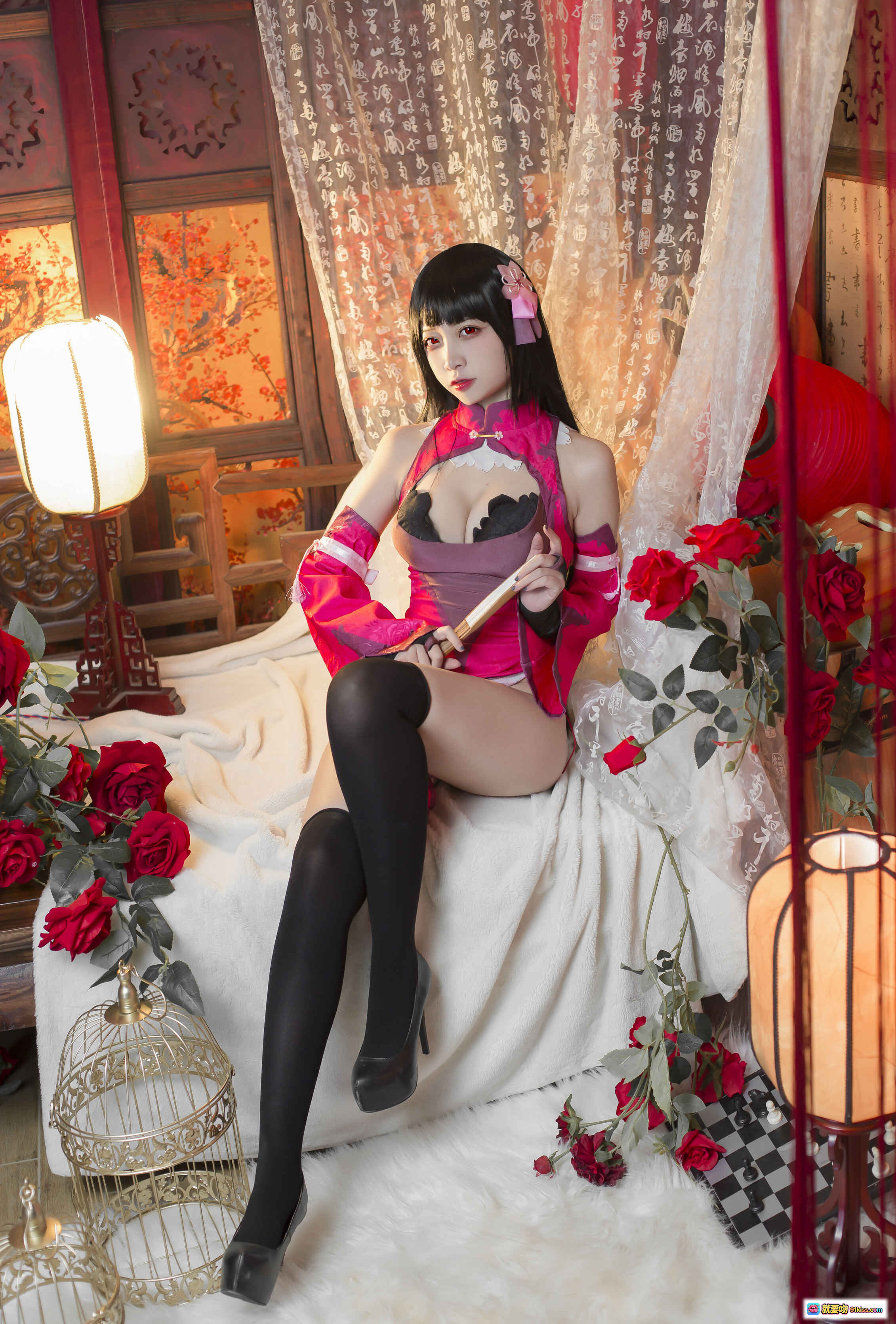 图片[4] - 二佐Nisa NO.078 梦子旗袍写真 28P 89MB 粉紫露肩旗袍 黑丝美腿 古风卧室 红玫瑰装饰 性感Cosplay 精美摄影 - 就要吻