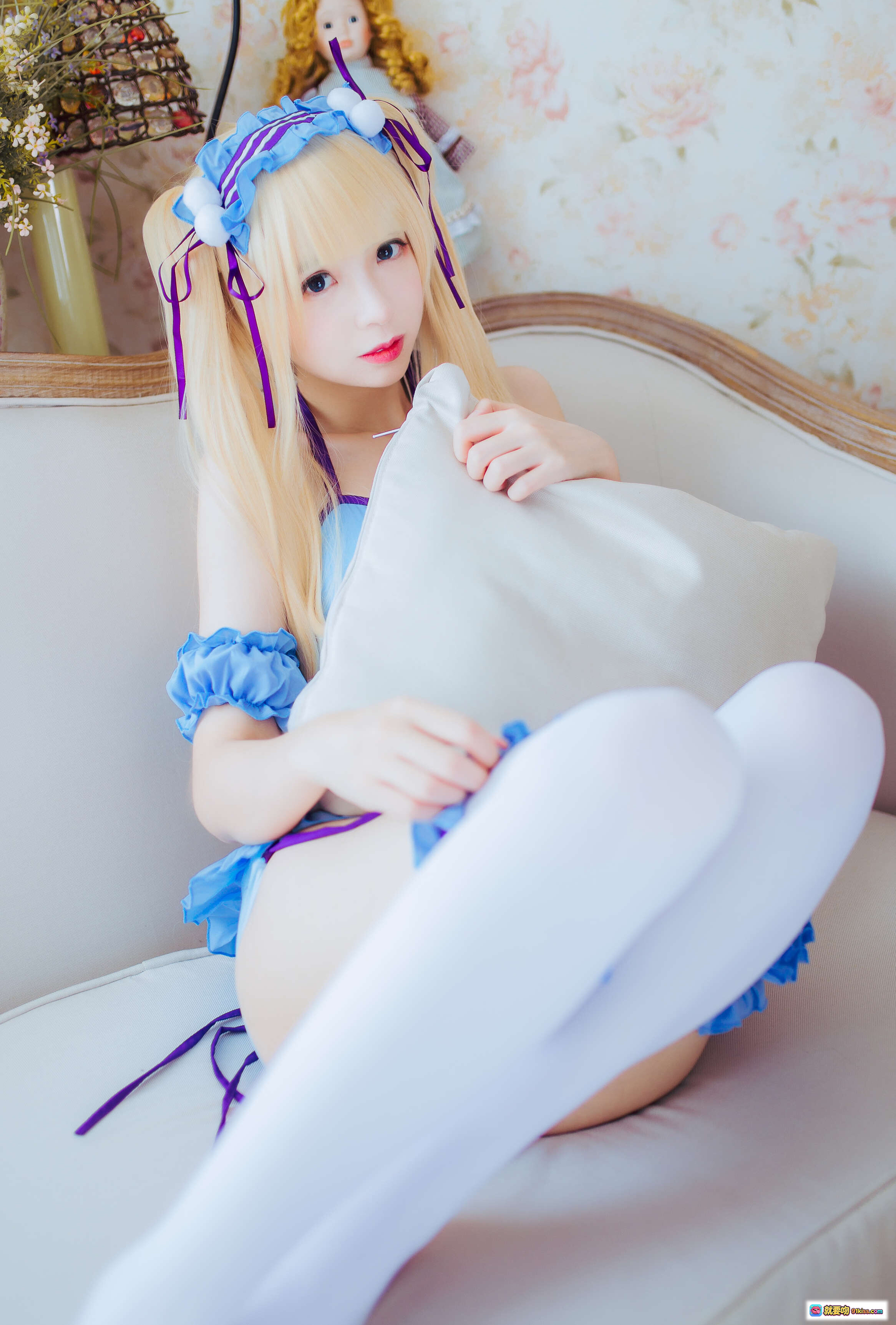 图片[5] - 疯猫ss NO.065 英梨梨cosplay写真 金发蓝紫女仆装 甜美少女风 室内沙发拍摄 高清36P图集 - 就要吻