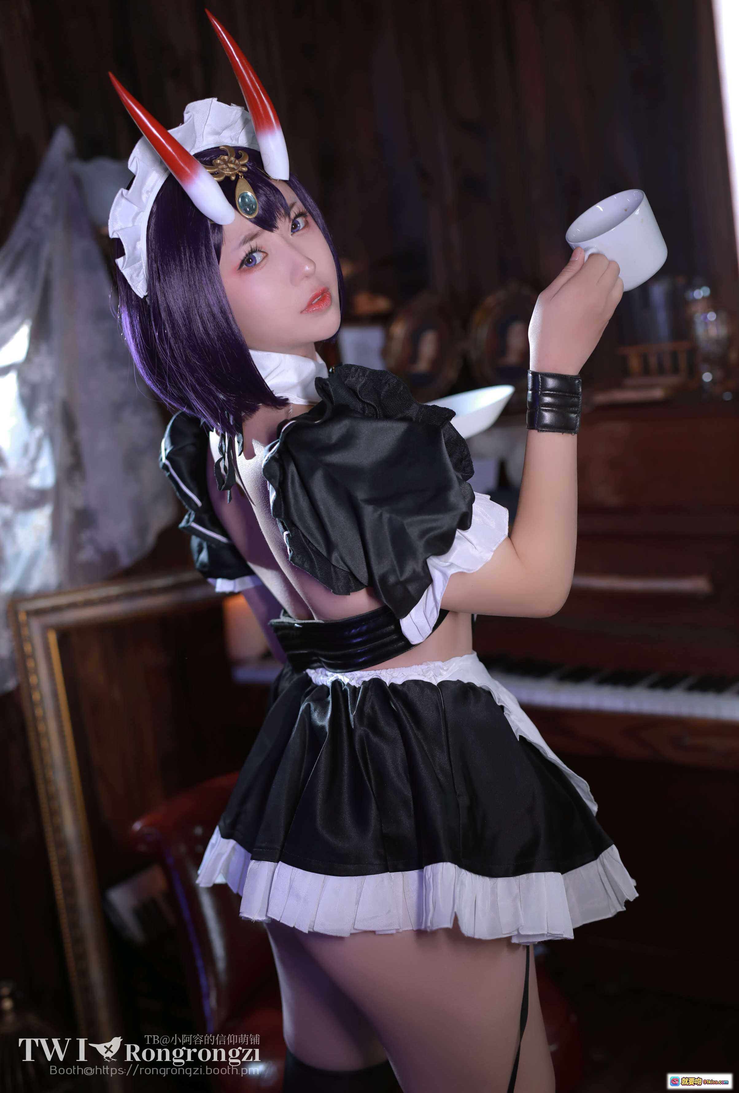 图片[3] - 小容仔咕咕咕w NO.008 酒吞童子女仆Cosplay写真 46P高清美图 黑白女仆装 紫发性感造型 腿部特写 二次元角色扮演 无视频纯图集 - 就要吻