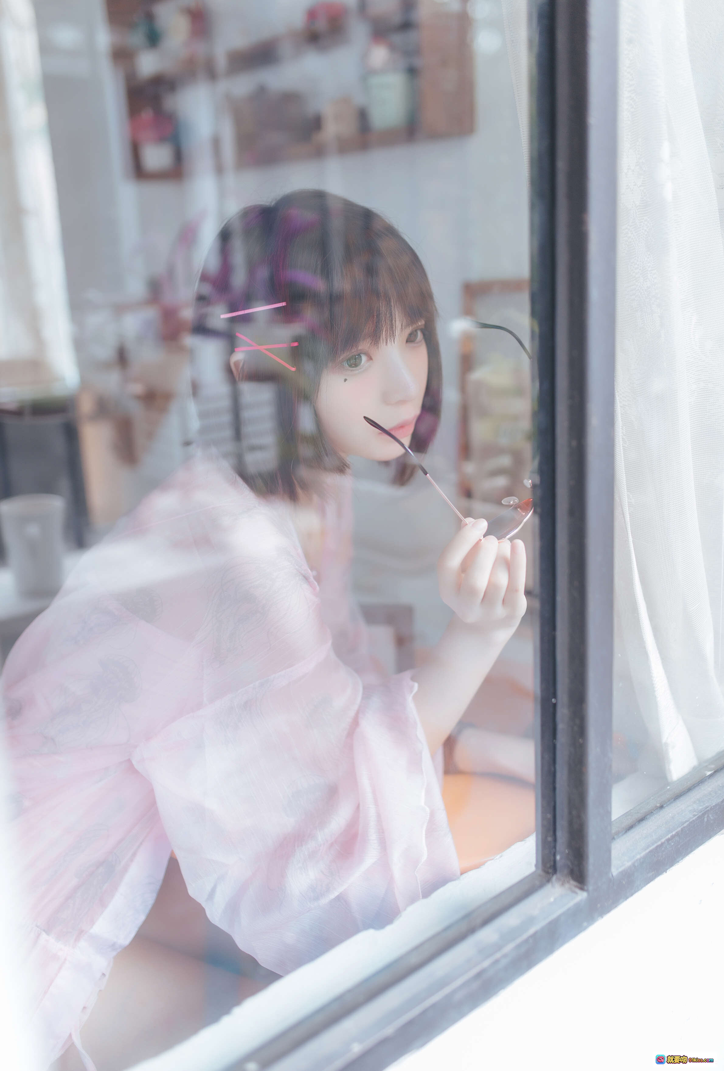 图片[6] - 疯猫ss NO.005 粉红日常写真 甜美少女 白丝美腿 窗边座椅 温馨咖啡馆 高清19P 184MB - 就要吻