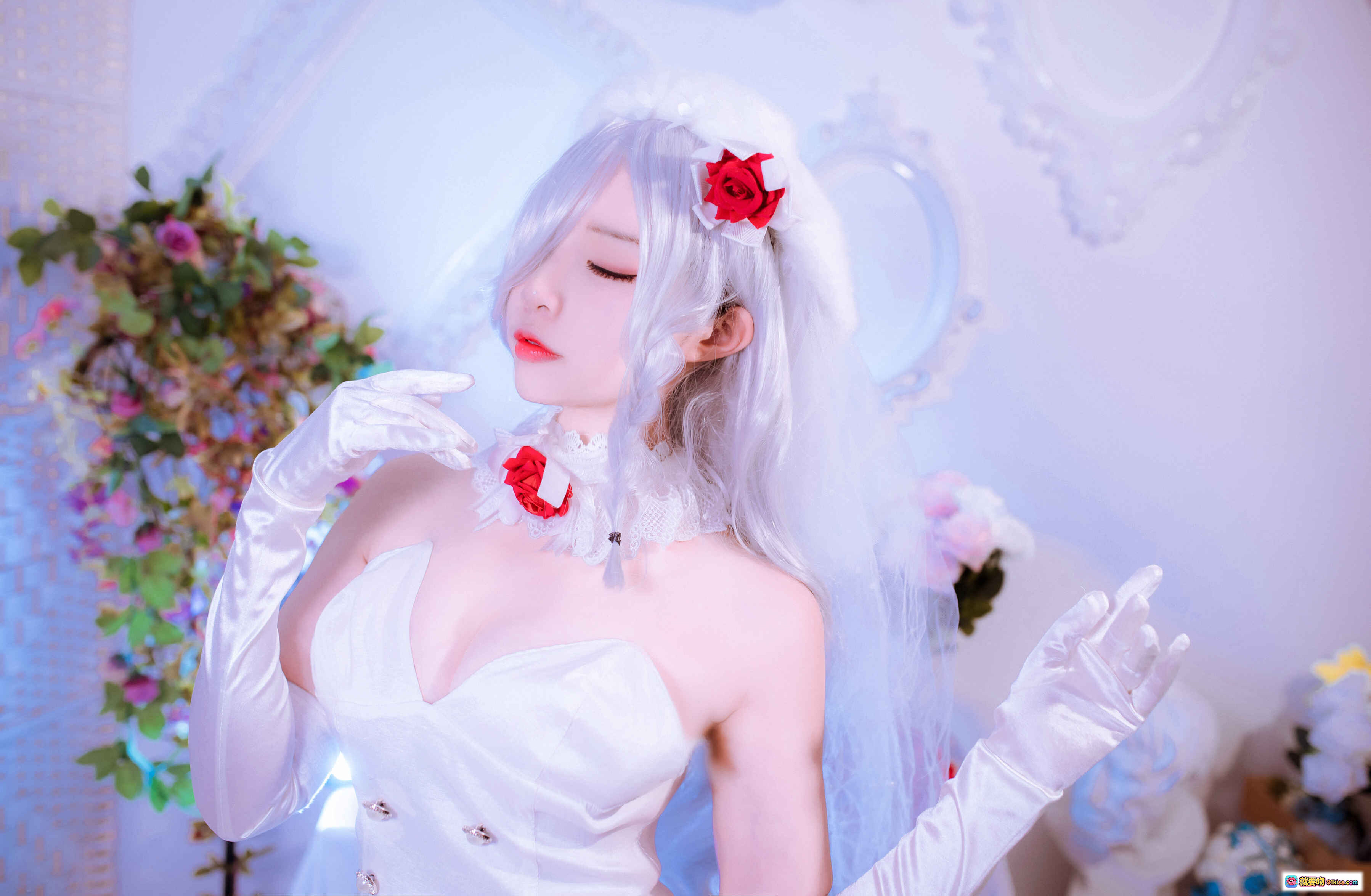 图片[1] - 二佐Nisa NO.031 花嫁COS写真 | 白发红玫瑰新娘造型 | 白色婚纱长手套 | 甜美梦幻摄影 | 40P高清图集 - 就要吻