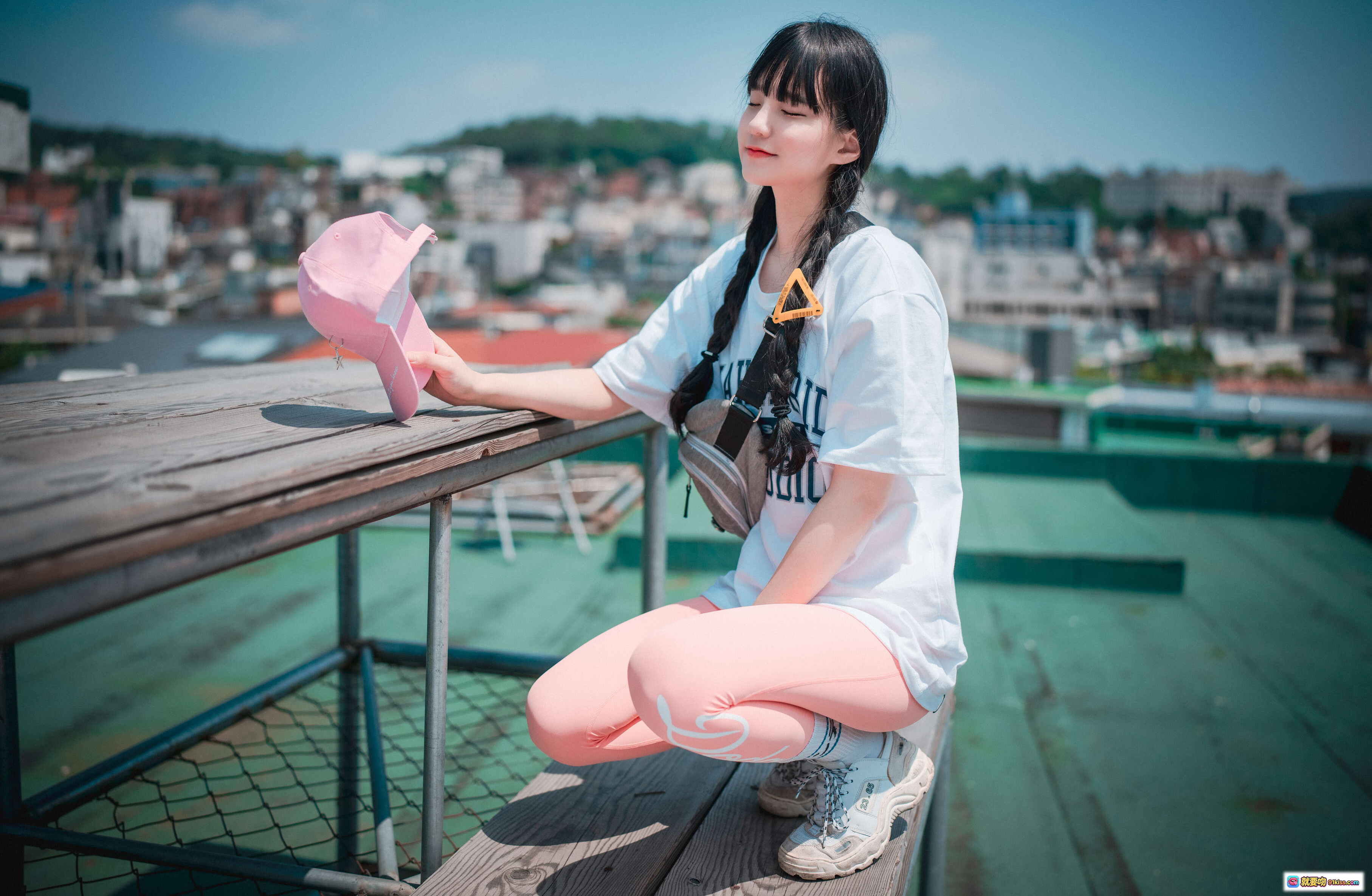 图片[8] - 韩国正妹Jenny 22写真 – 粉色棒球帽双马尾少女购物车外拍清新甜美风 - 就要吻