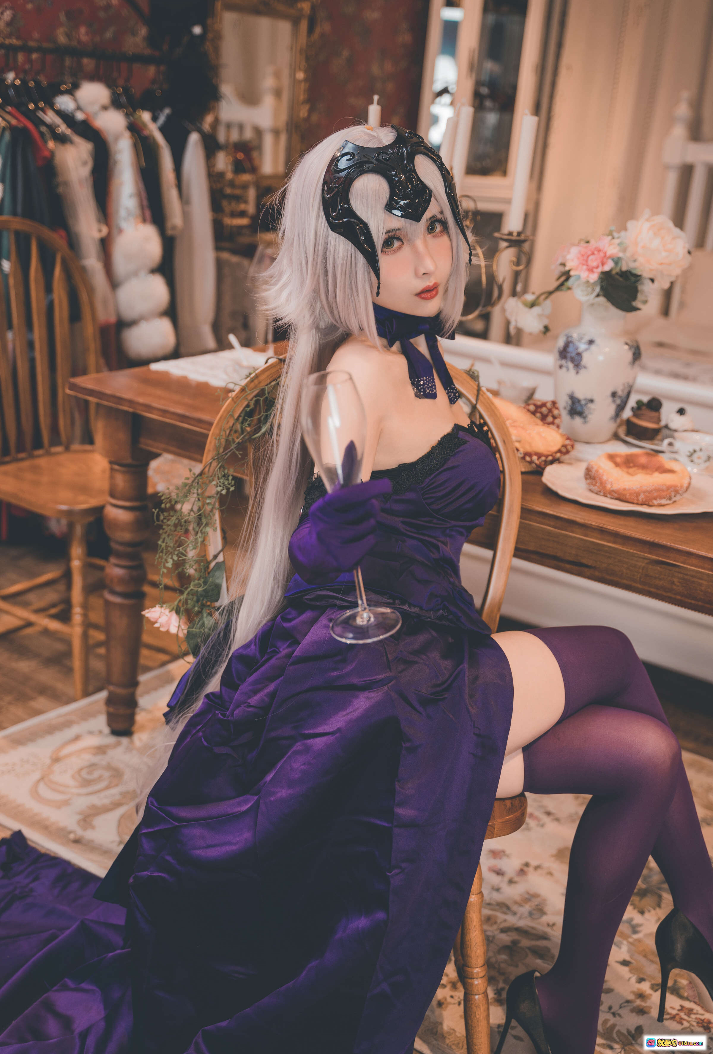 图片[7] - rioko凉凉子NO.046醉贞写真集｜紫色礼服高跟美腿室内复古风私房摄影29P - 就要吻