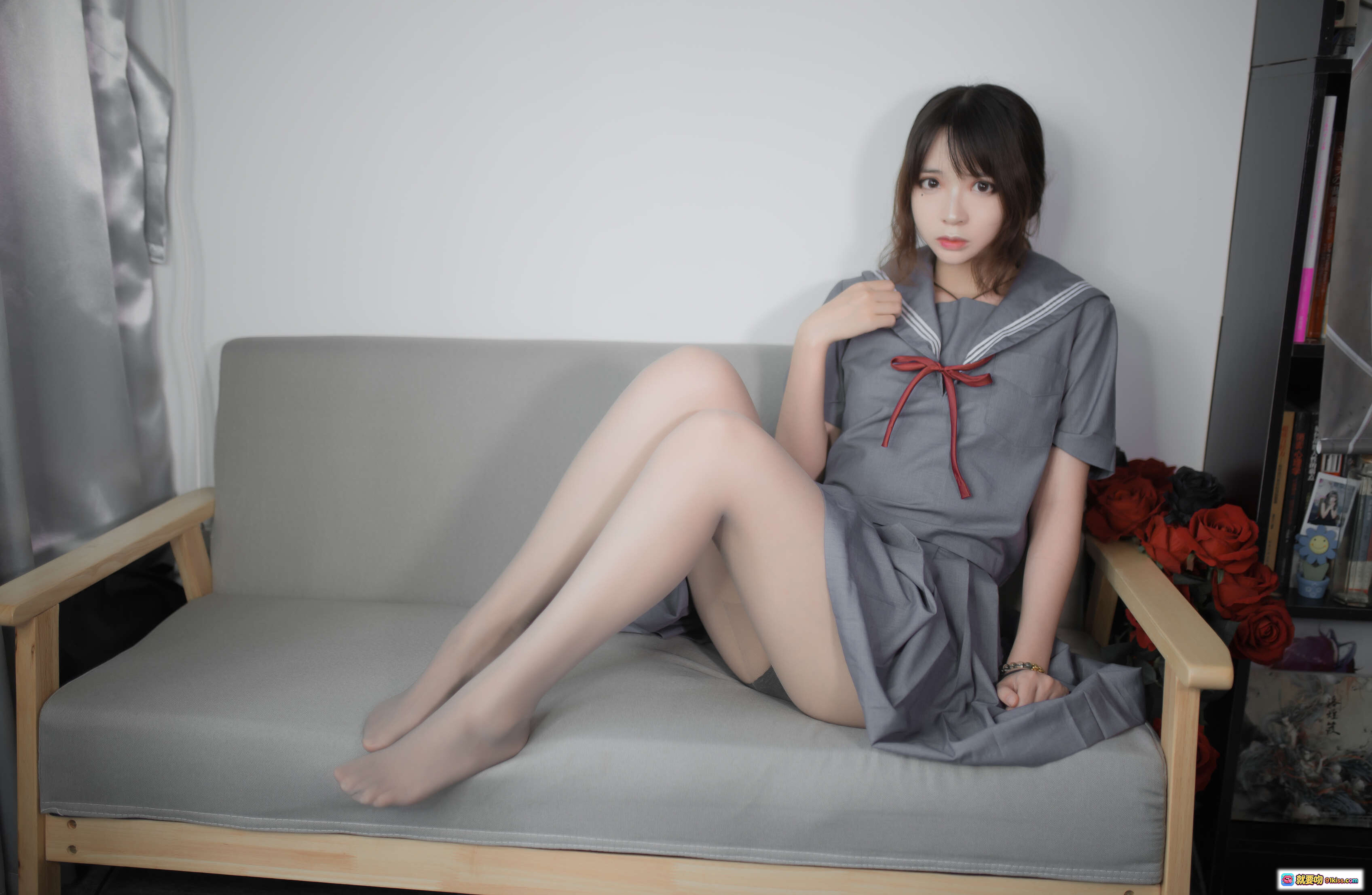 图片[1] - 疯猫ss NO.038 蓝灰JK制服美腿写真 29P高清图集 甜美少女沙发坐姿私房照 - 就要吻