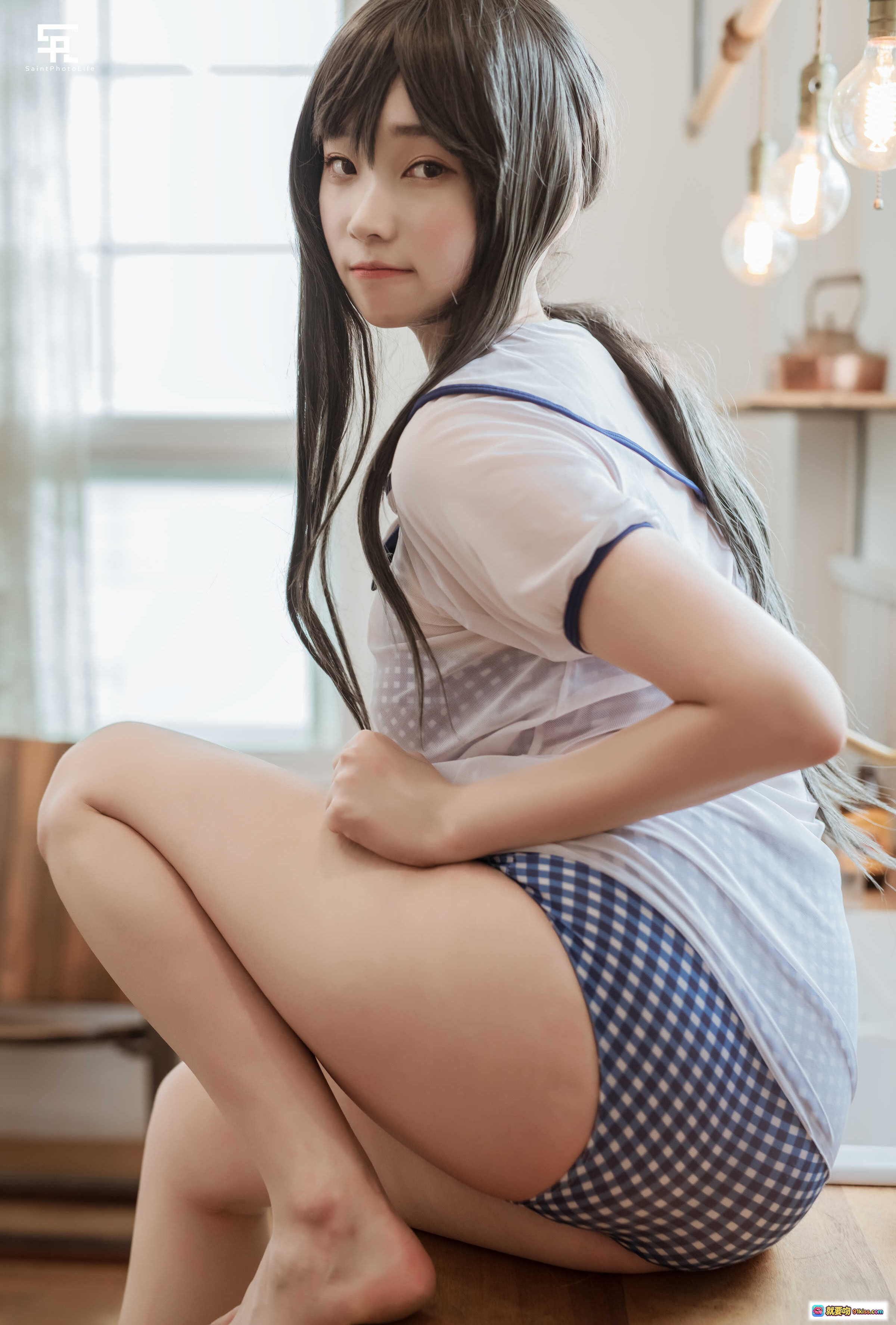 图片[10] - BamBi VOL.01 Cosplay写真｜红色亮面夹克+黑色皮短裤｜SaintPhotolife摄影｜室内自然光人像｜日系短发少女造型 - 就要吻