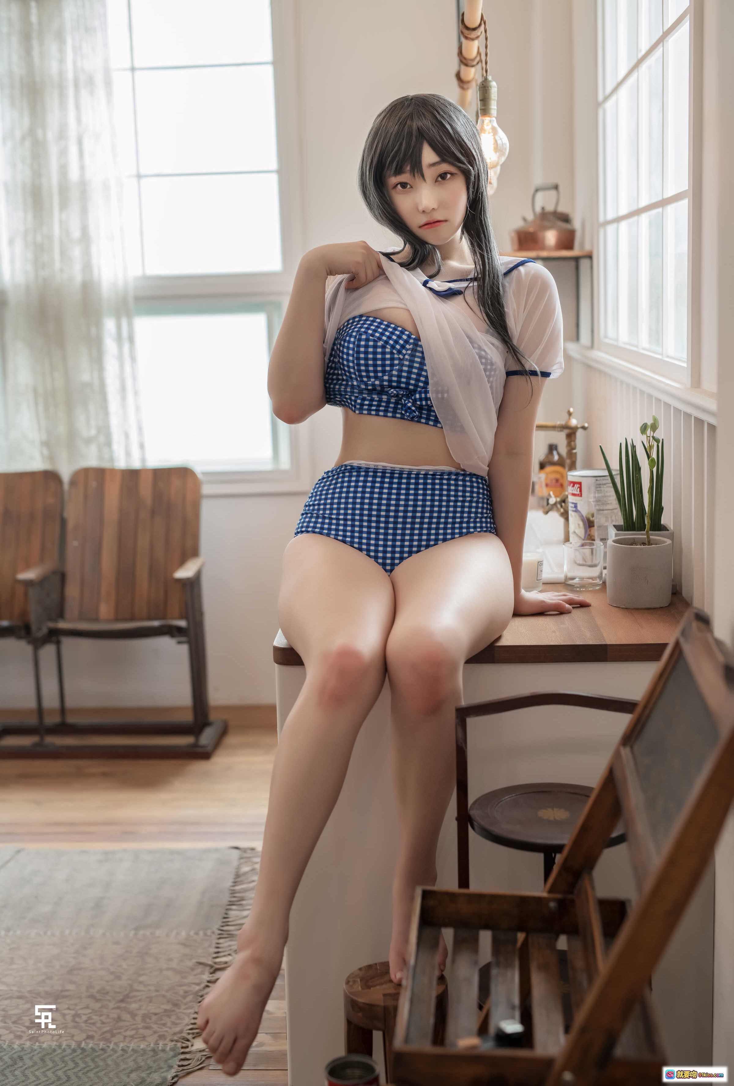 图片[8] - BamBi VOL.01 Cosplay写真｜红色亮面夹克+黑色皮短裤｜SaintPhotolife摄影｜室内自然光人像｜日系短发少女造型 - 就要吻