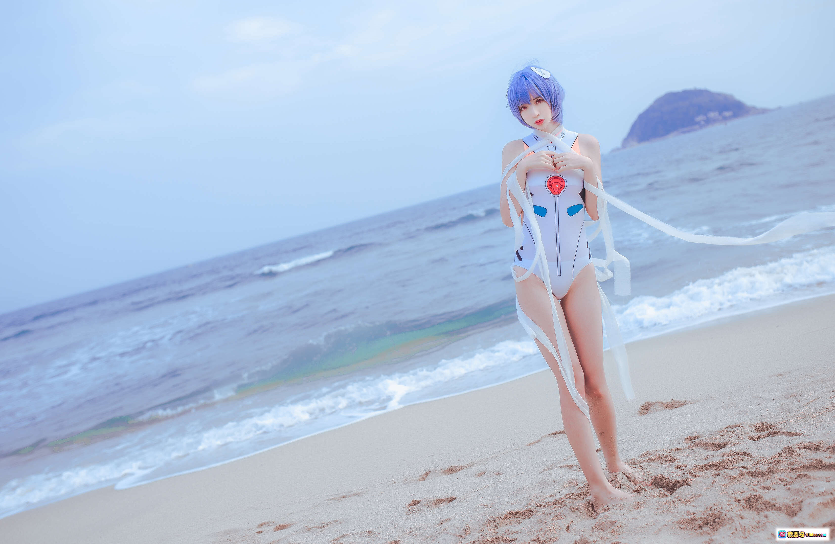 图片[1] - 疯猫ss NO.048 泳装凌波丽cosplay海滩写真 37P高清图集 二次元女神蓝发白裙海边风情 - 就要吻