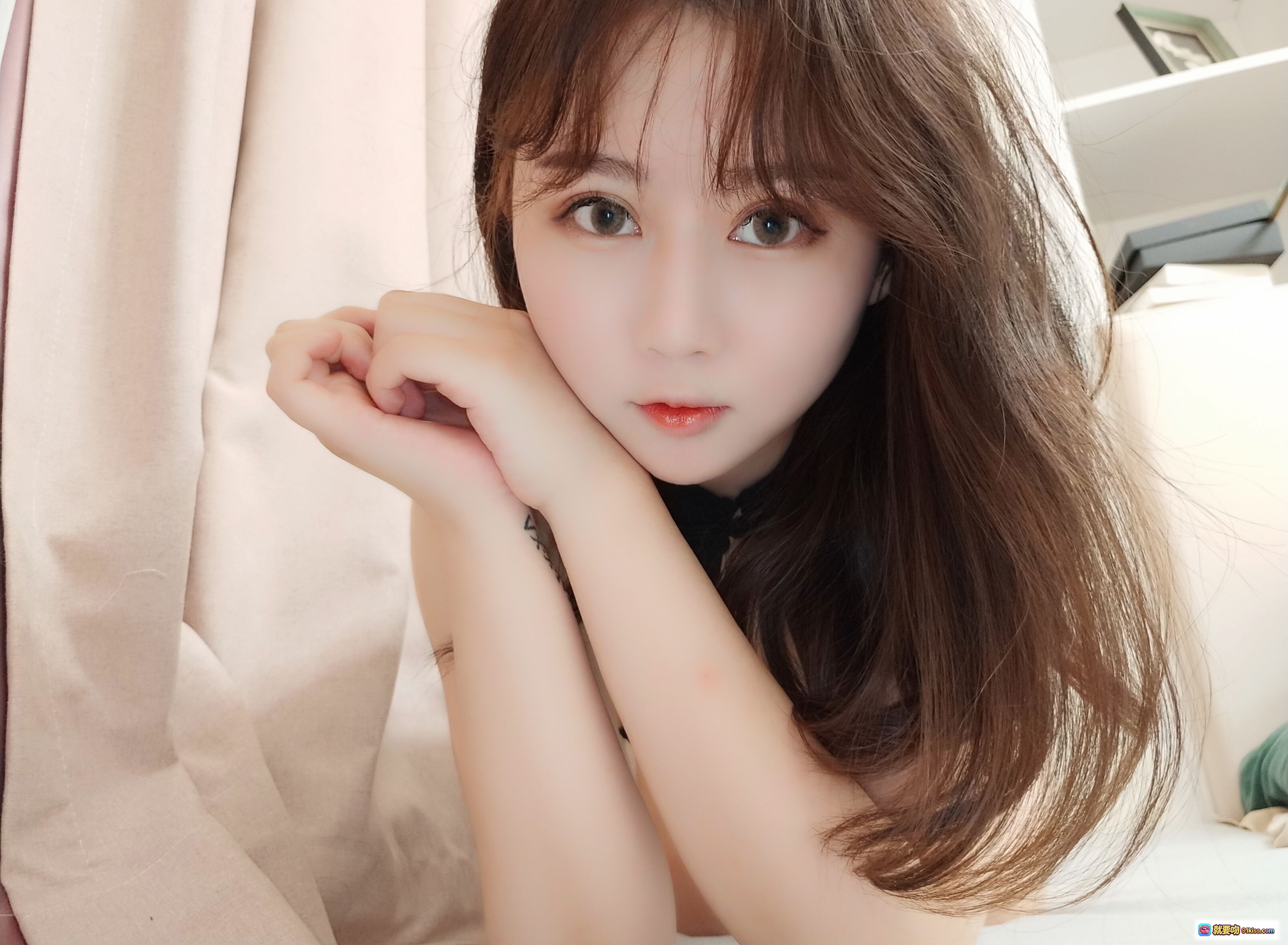 图片[10] - 依酱吖NO.020绑带内衣写真 | 黑色性感系带文胸 | 23P高清美图 | 优雅私房风 | 粉帘背景氛围感 - 就要吻