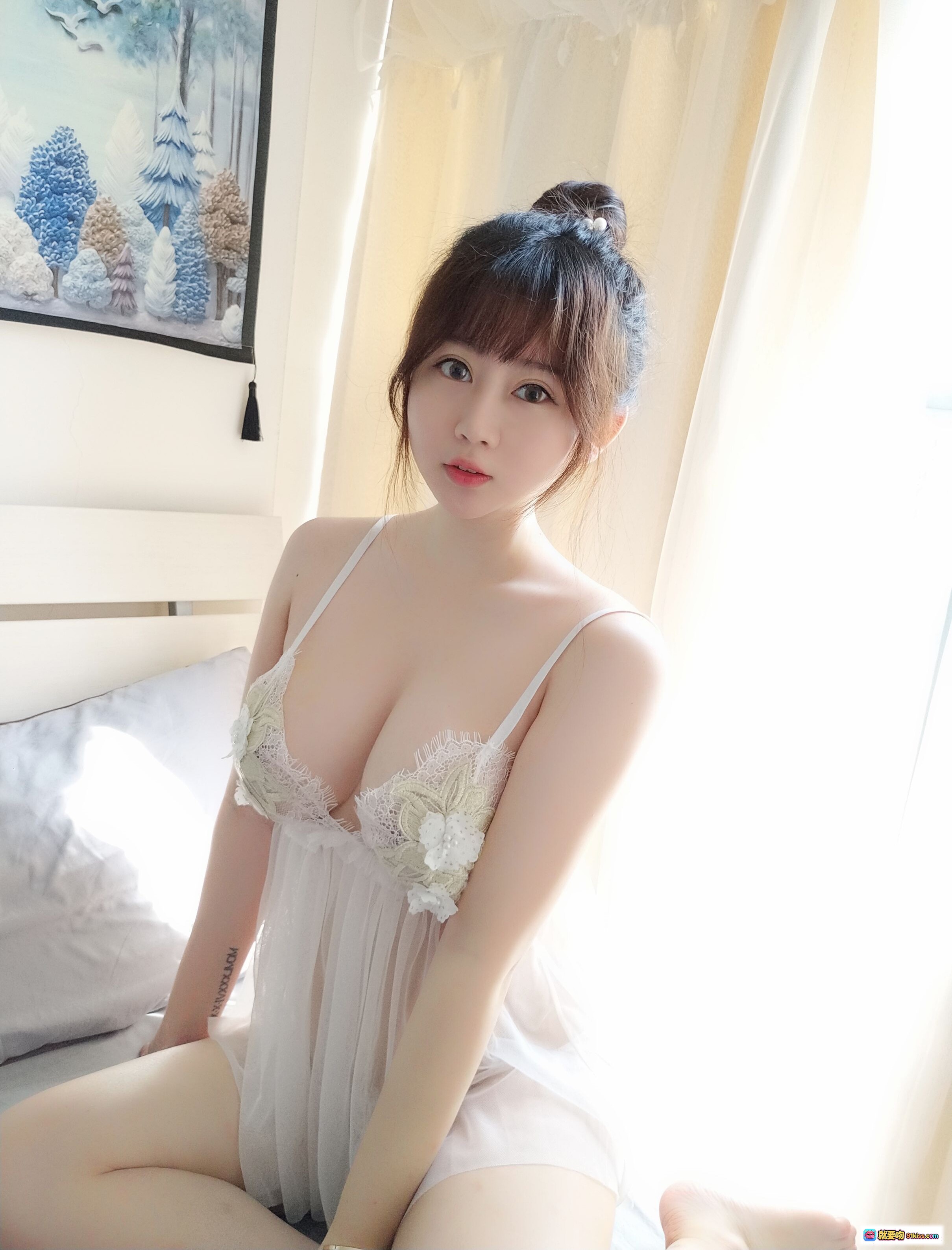 图片[9] - 依酱吖NO.007蕾丝内衣写真 24P高清私房美图 白色透视性感睡衣 床上优雅姿势 自然光拍摄 甜美少女风 - 就要吻