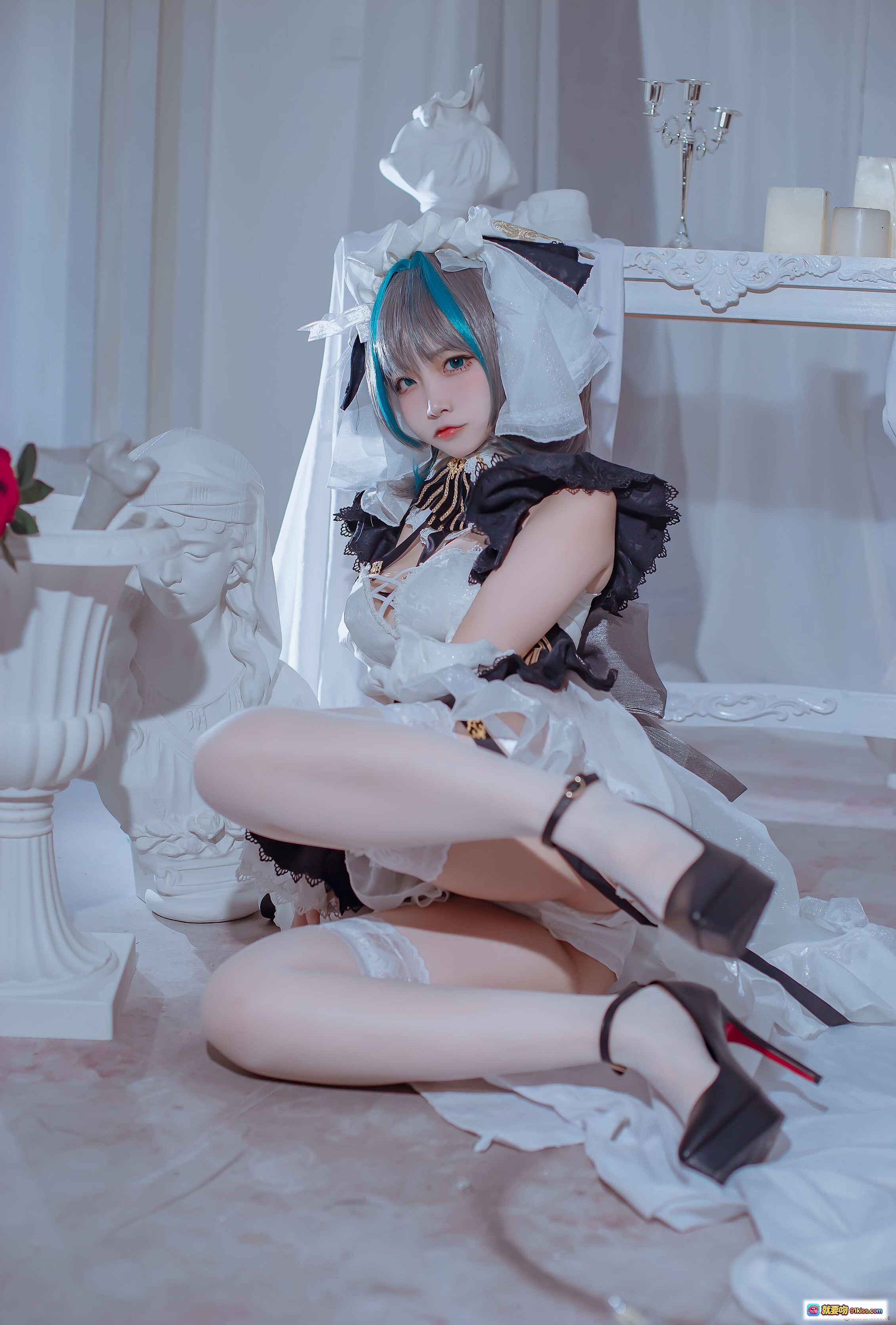 图片[10] - 二佐Nisa NO.103 柴郡 cosplay写真 白色女仆装 蓝灰发色 高跟黑丝 蕾丝吊带袜 室内唯美布景 30P高清图集 - 就要吻