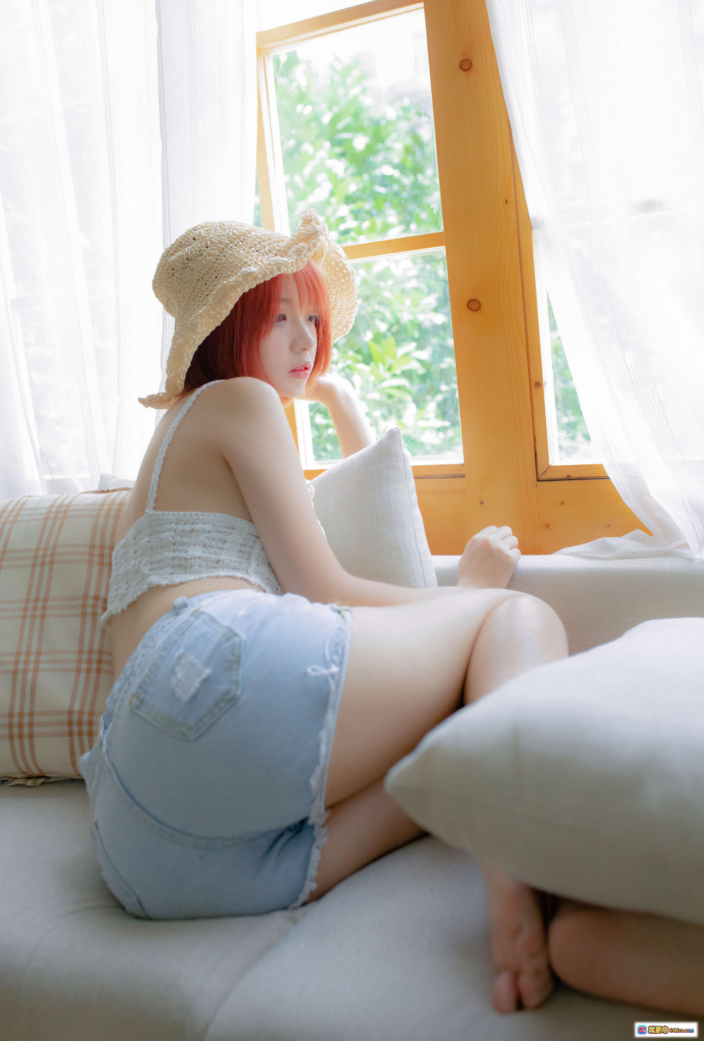 图片[8] - 疯猫ss NO.107 茶茶可爱风写真｜草帽少女窗边沙发休闲风｜清新自然日系风格｜30P高清图集 - 就要吻