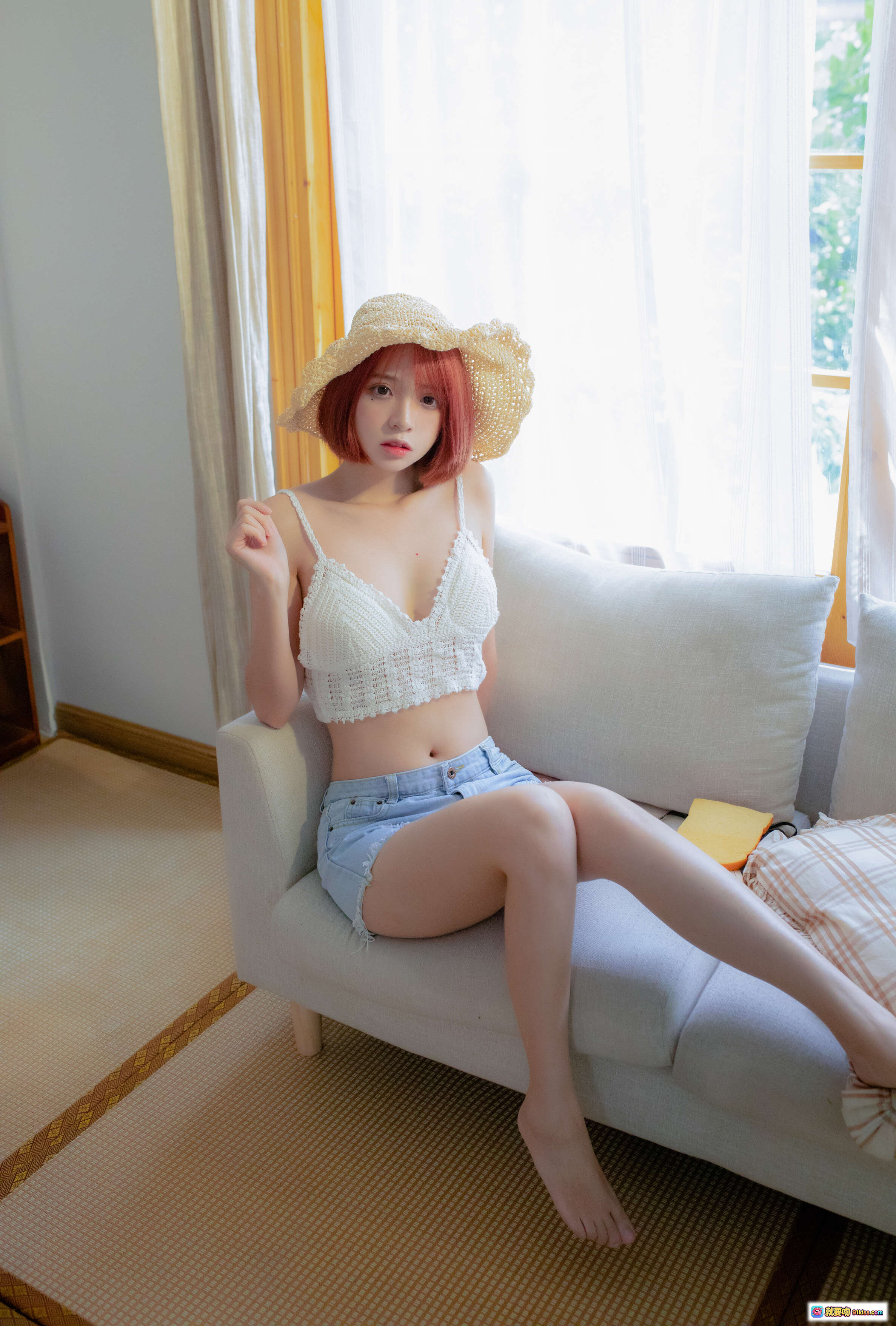 图片[7] - 疯猫ss NO.107 茶茶可爱风写真｜草帽少女窗边沙发休闲风｜清新自然日系风格｜30P高清图集 - 就要吻
