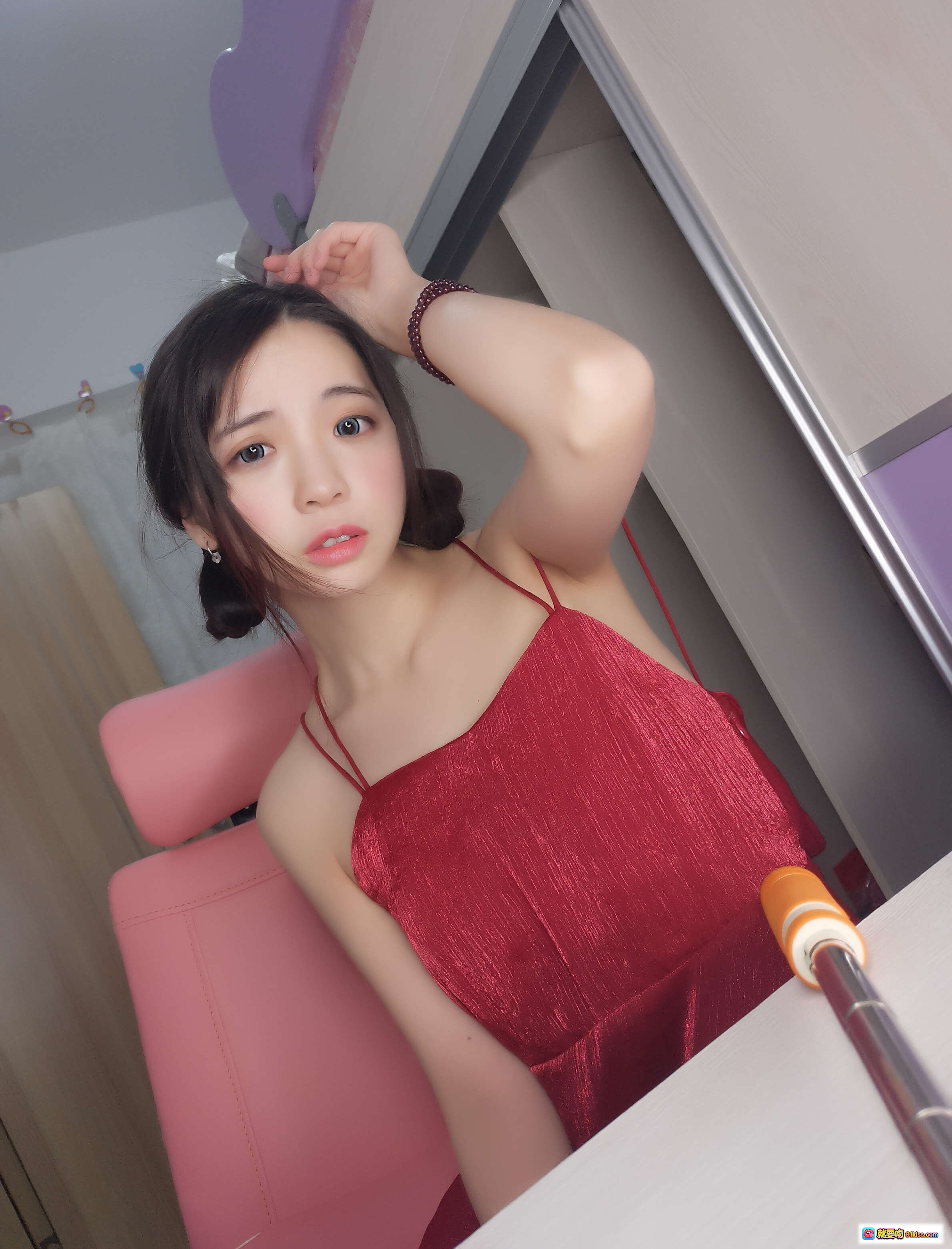 图片[2] - 疯猫ss NO.076 红裙写真 甜美 wink 自拍美少女 室内私房吊带裙 16P高清图集 - 就要吻