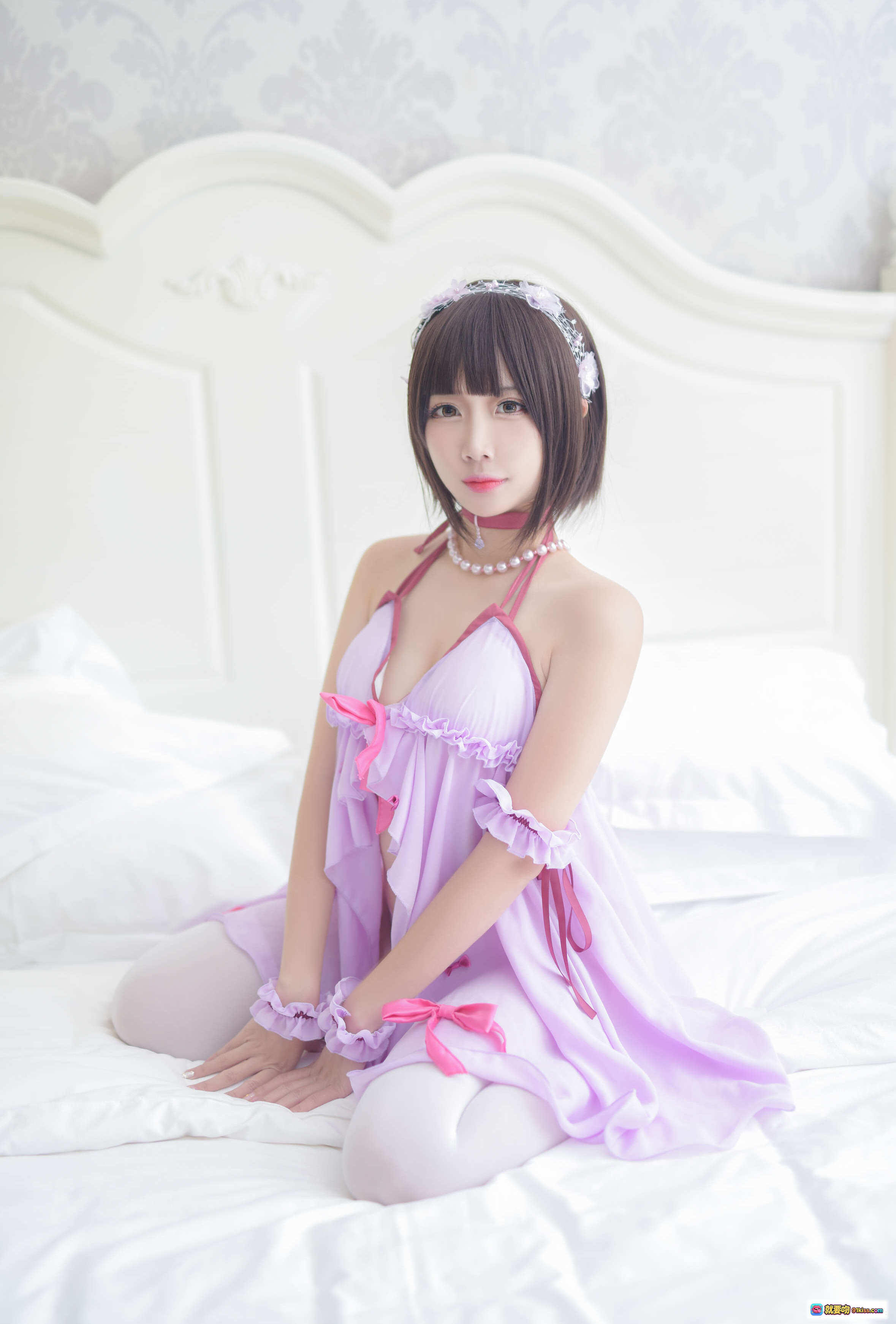 图片[3] - 二佐Nisa NO.015 加藤惠睡衣写真 甜美少女风 紫色蕾丝蝴蝶结 白床背景 珍珠项链 花饰发带 22P高清图集 - 就要吻