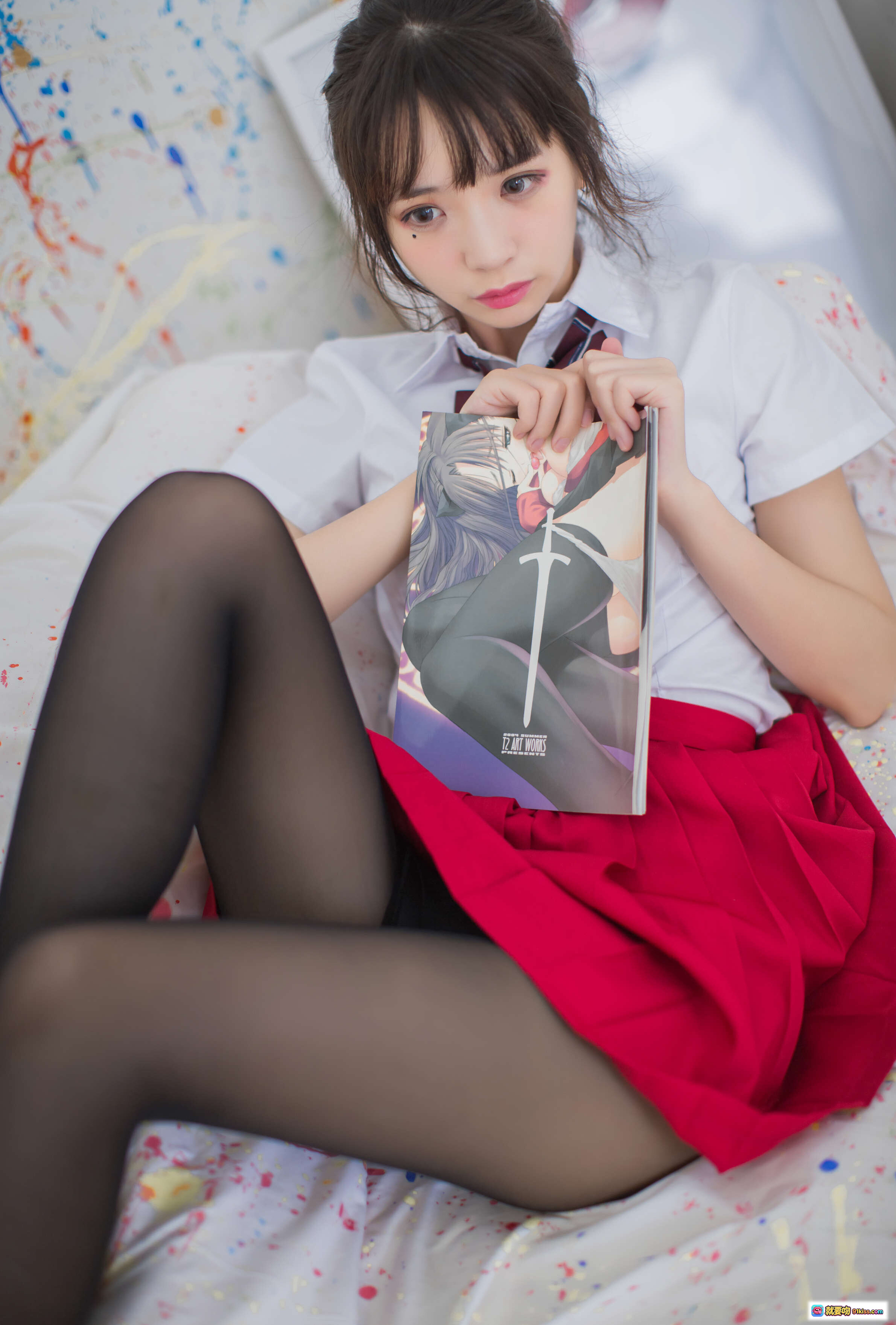 图片[6] - 疯猫ss NO.011 画室JK少女写真 23P高清艺术照 红裙白衬衫绘画场景 油画颜料飞溅氛围感 美少女创作瞬间 - 就要吻