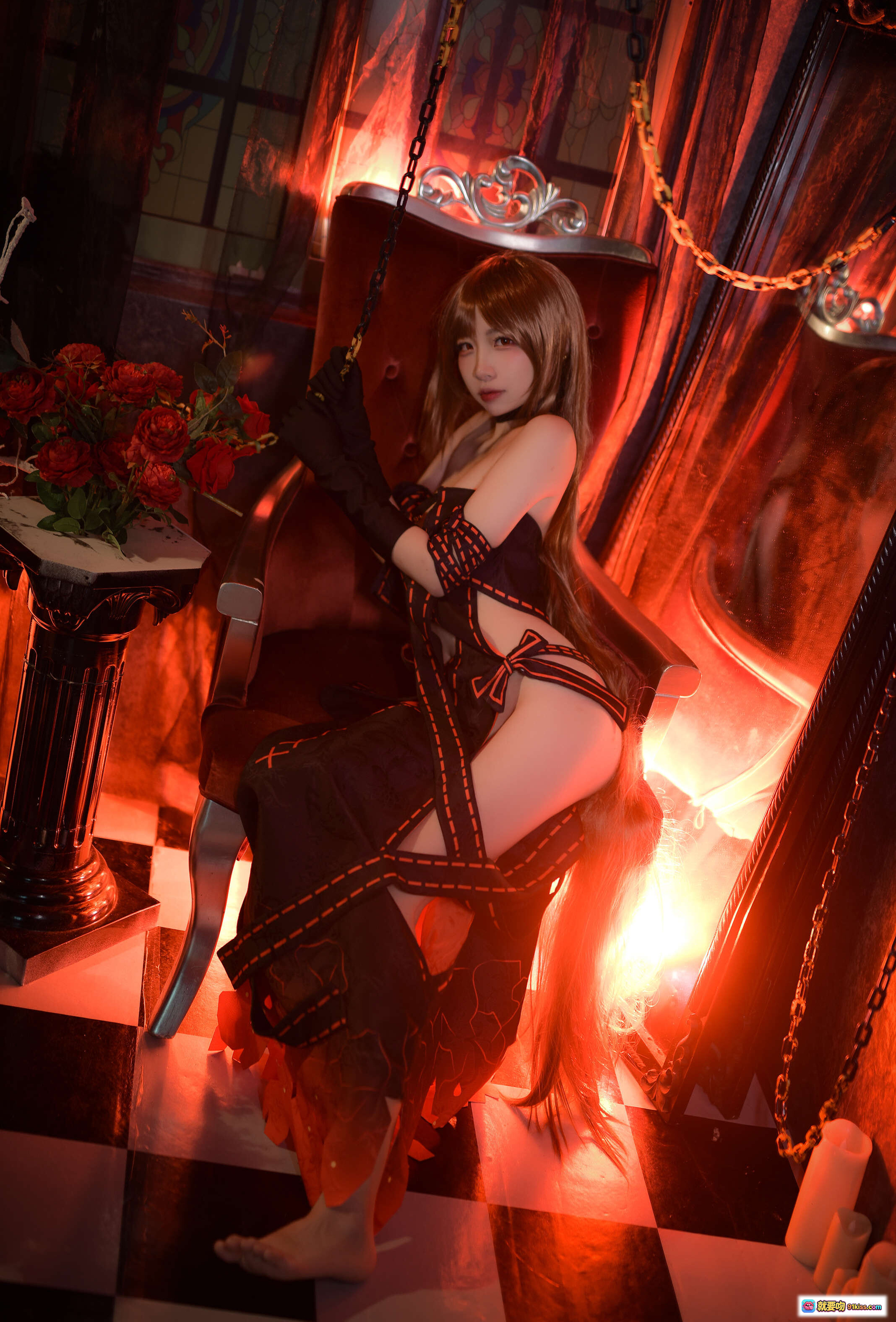 图片[2] - 二佐Nisa NO.004 Fate虞美人 Cosplay写真｜哥特黑裙红玫瑰复古镜框氛围感美图 - 就要吻