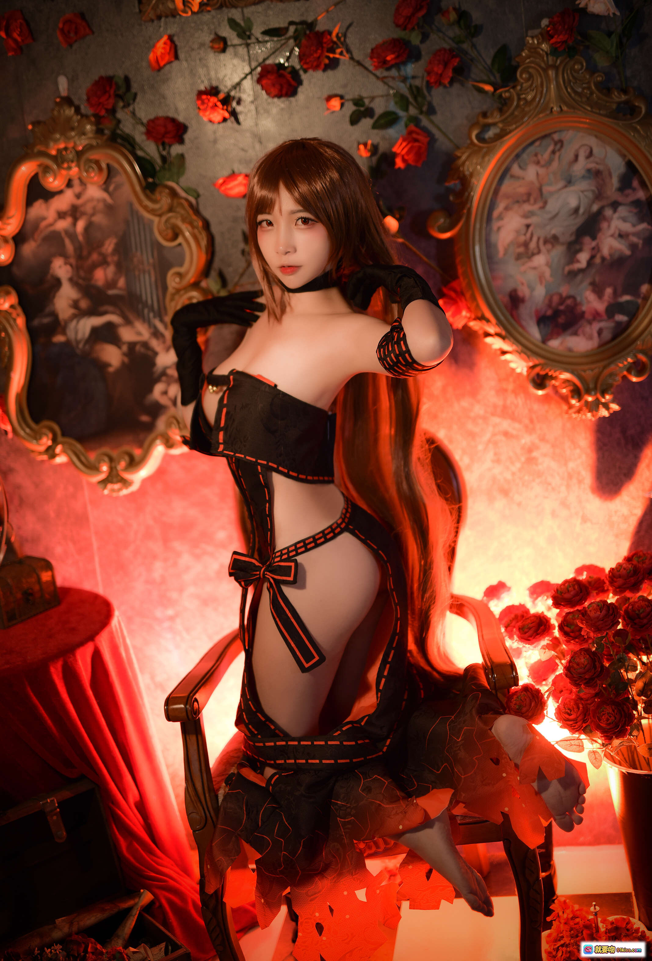 图片[7] - 二佐Nisa NO.004 Fate虞美人 Cosplay写真｜哥特黑裙红玫瑰复古镜框氛围感美图 - 就要吻