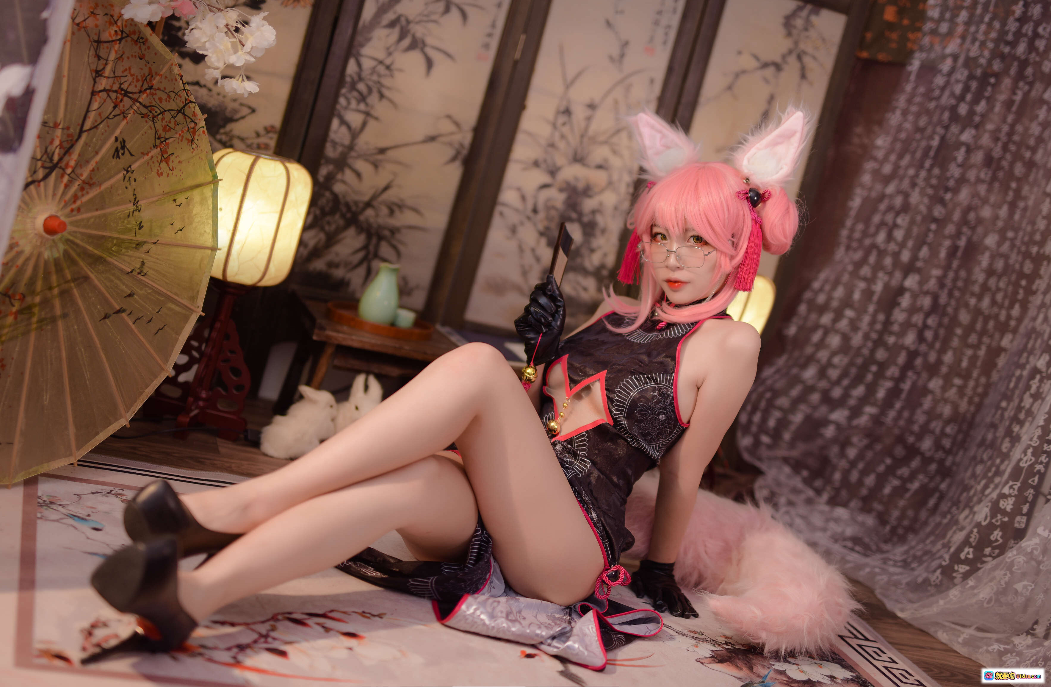 图片[2] - 二佐Nisa NO.025 Fate旗袍狐Cosplay 粉发美腿黑高跟 古风和室写真 28P高清图集 - 就要吻