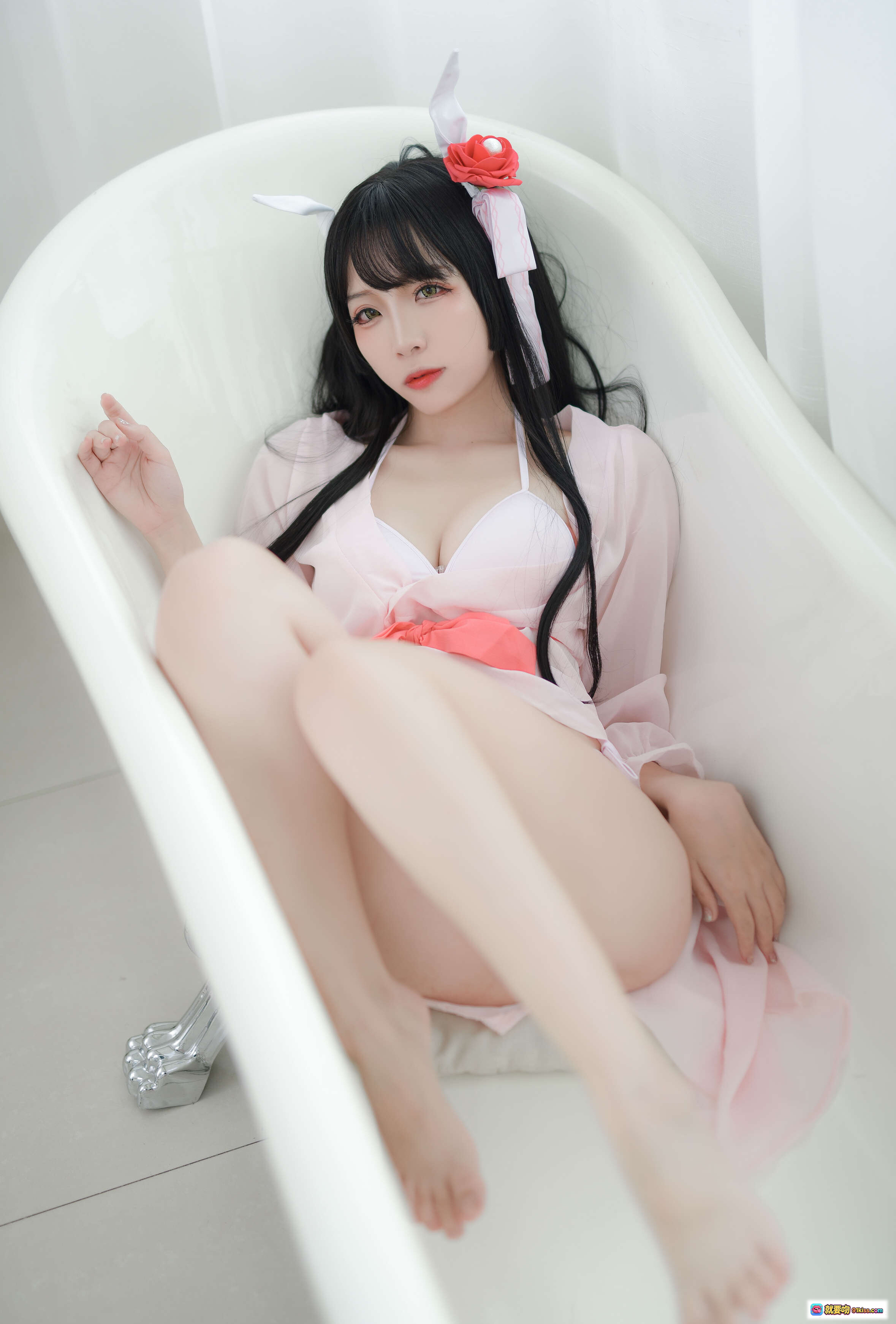 图片[9] - 二佐Nisa NO.028 比叡睡衣写真 48P高清美图 白色比基尼+粉色薄纱 浴缸场景 黑发红玫瑰发饰 甜美性感Cosplay - 就要吻