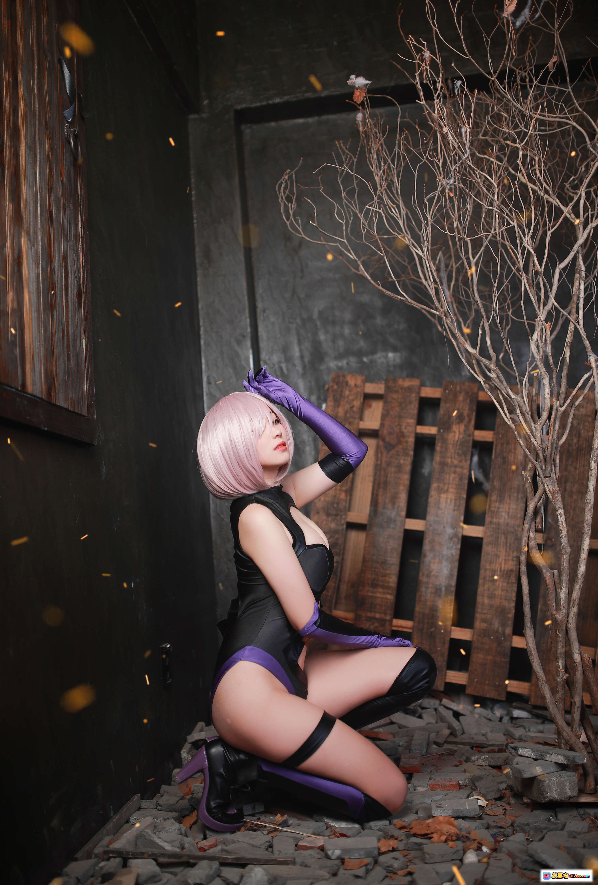 图片[6] - Bambi Cosplay Fate/Grand Order Mash Kyrielight Shielder 紫黑战衣 星空蓝光特效 二次元美少女角色扮演 - 就要吻