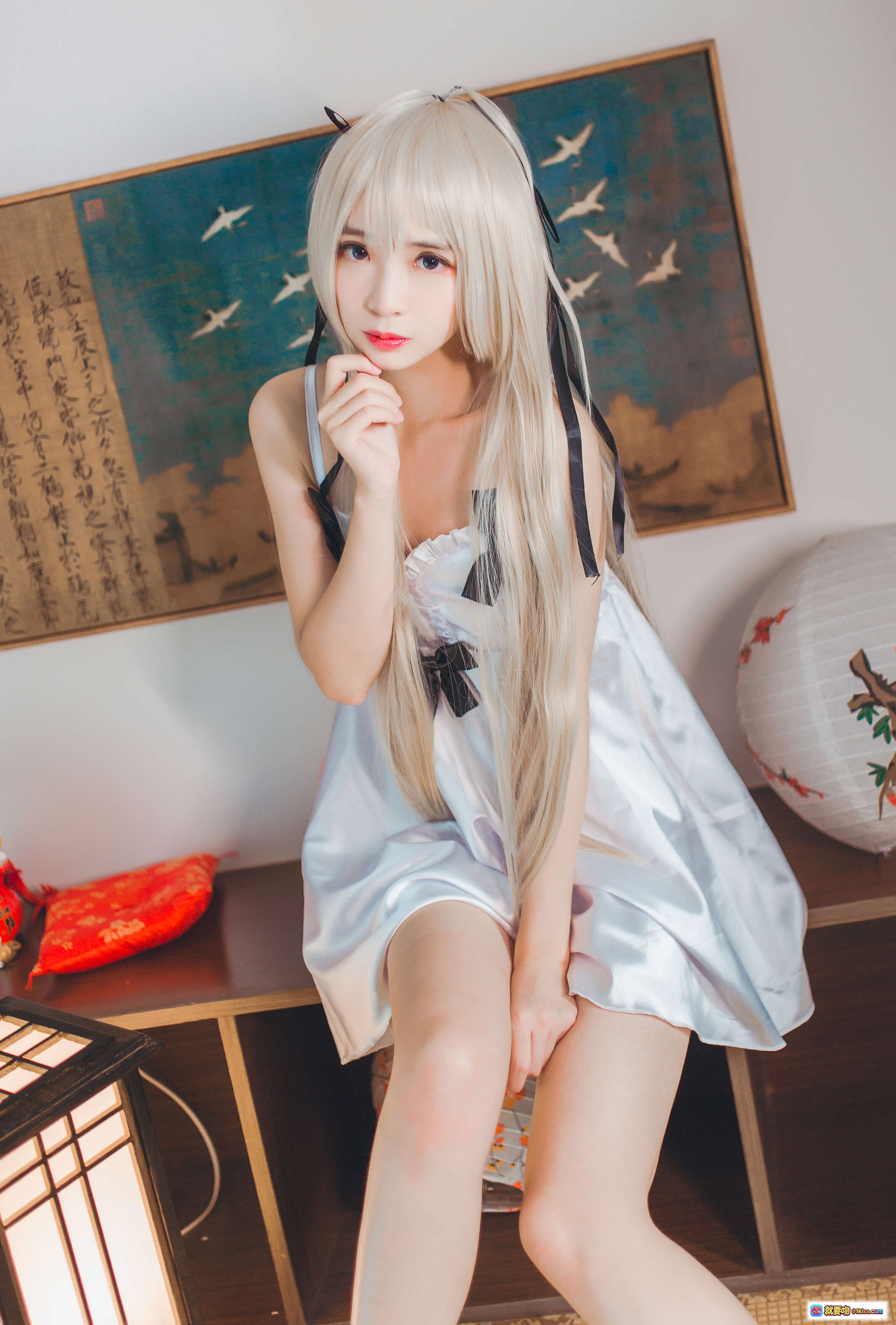 图片[8] - 疯猫ss NO.087 穹妹睡衣写真 日式和风茶席美少女Cosplay 白发黑丝清纯诱惑 50P高清图集 - 就要吻