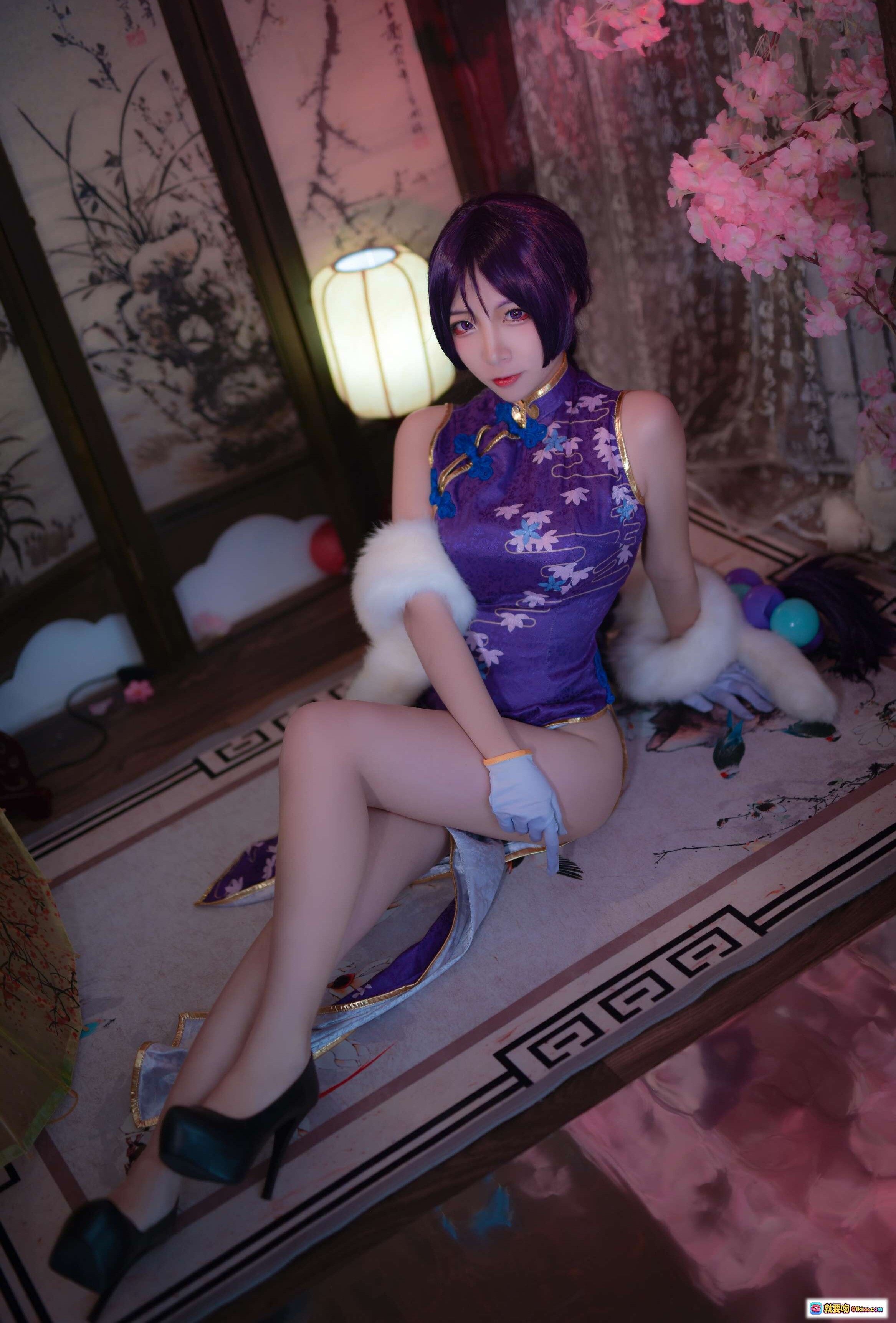 图片[4] - 二佐Nisa NO.023 Fate奶光旗袍cos写真 紫色刺绣旗袍+樱花背景+高跟鞋+日式屏风+白手套+和风美少女 - 就要吻