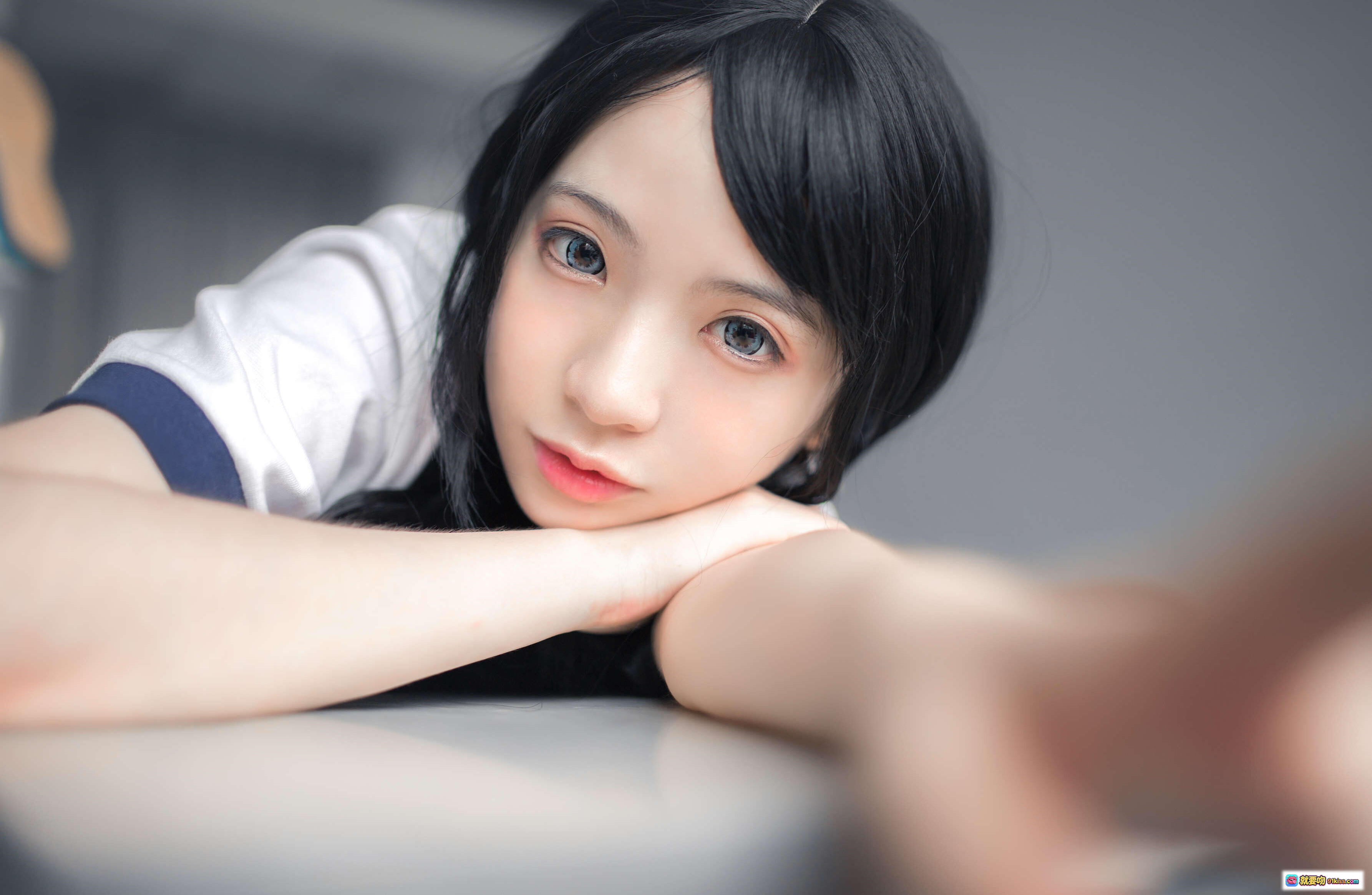 图片[4] - 疯猫ss NO.037 体操服白丝少女教室写真 46P高清图集 学院风黑长直美腿诱惑 - 就要吻