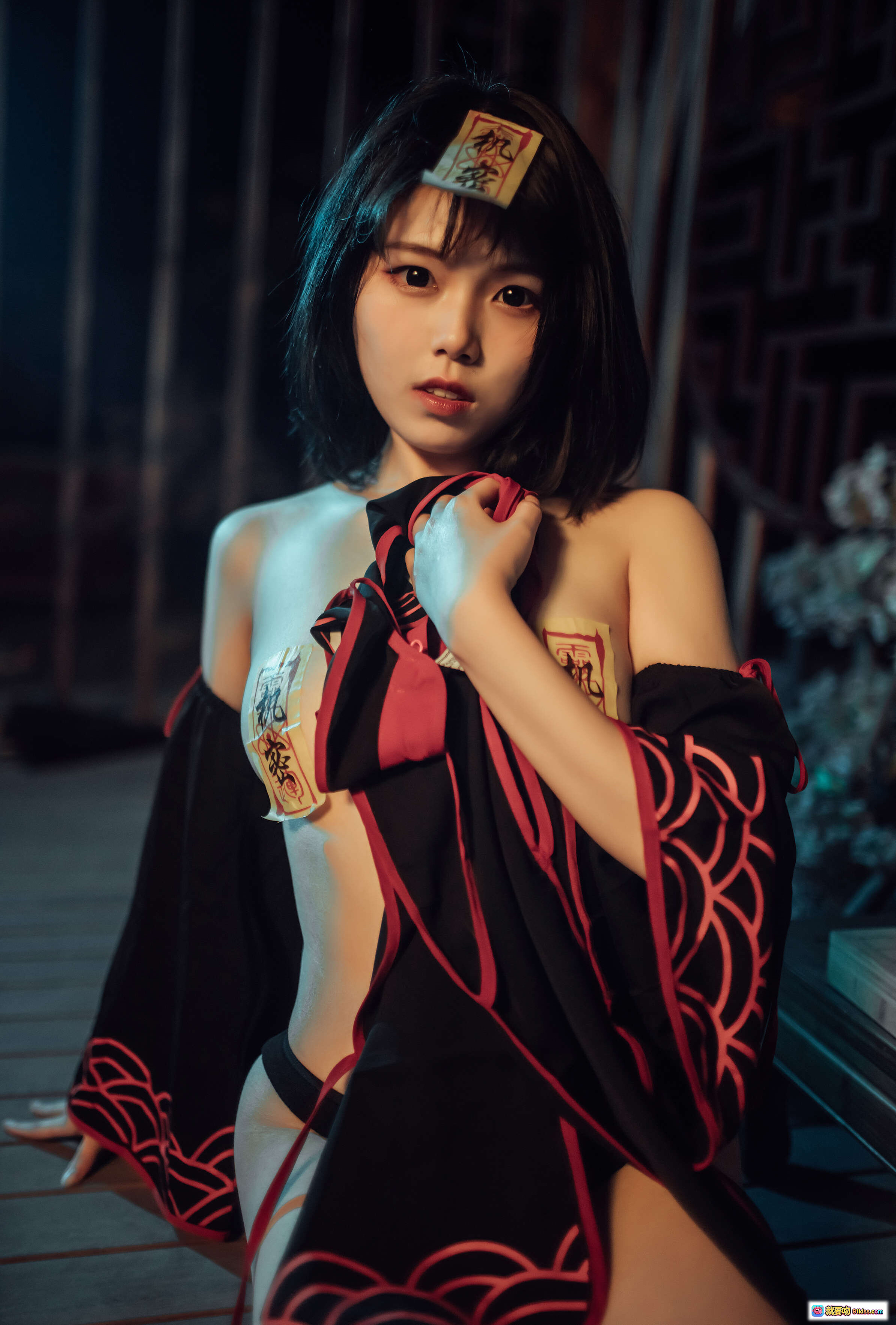 图片[7] - 七月喵子NO.001小僵尸写真集22P179MB古风暗调性感Cosplay黑丝短发贴纸妆容日系少女摄影 - 就要吻