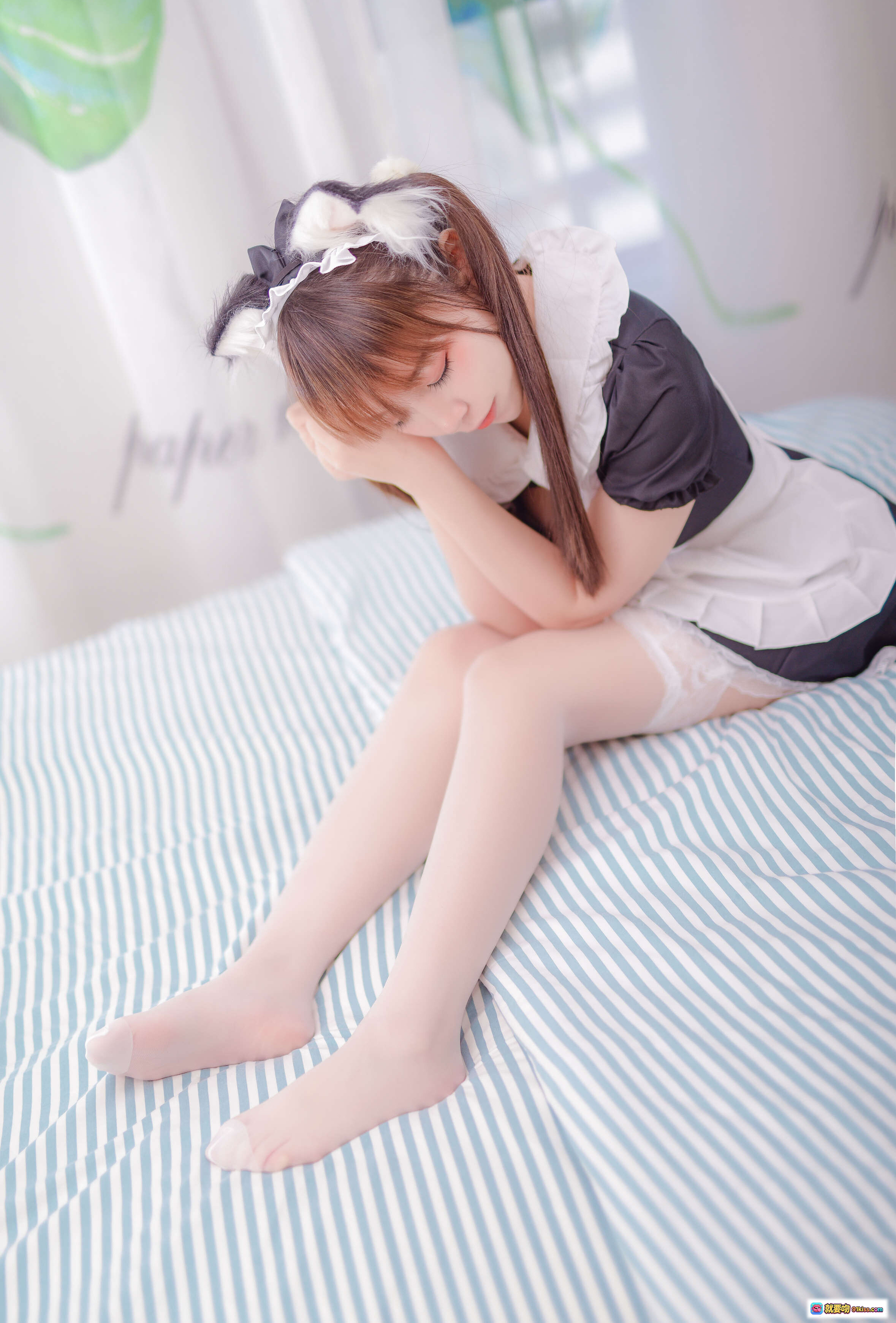 图片[9] - 二佐Nisa NO.046 猫耳女仆写真 甜美双马尾 白丝蕾丝边 床上慵懒姿势 热带植物背景 清新少女风 44P高清图集 - 就要吻