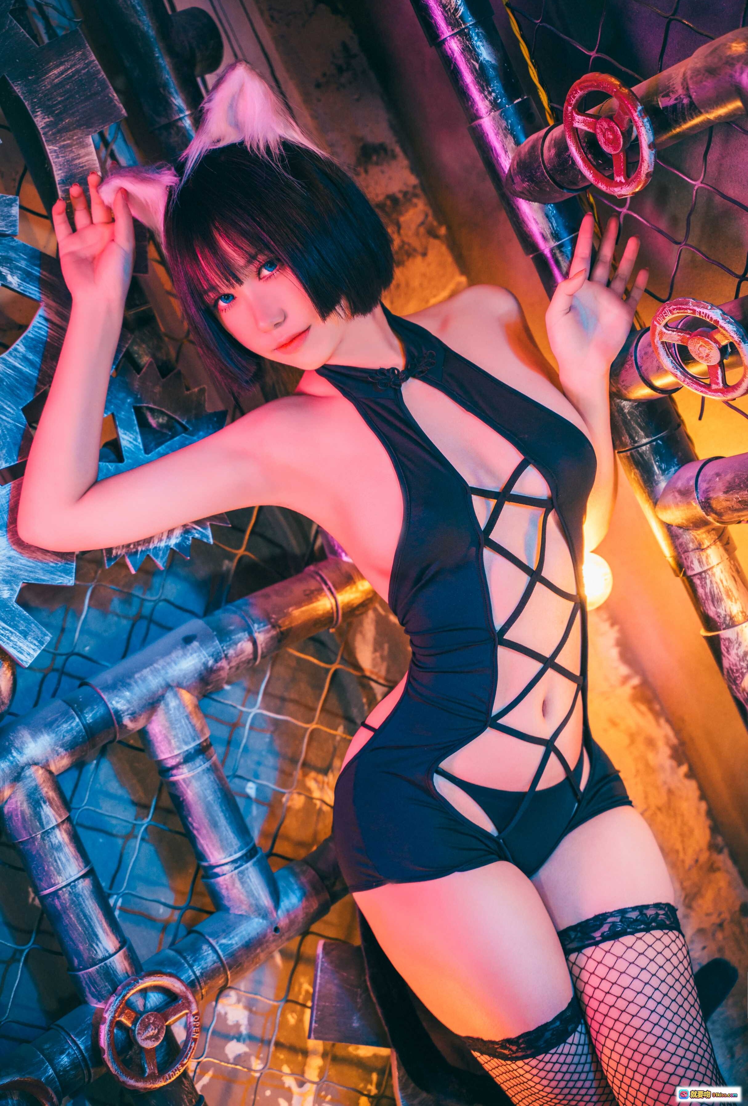 图片[6] - 芋圆侑子NO.014小野猫Cosplay写真｜黑裙猫耳少女霓虹工业风36P高清图集 - 就要吻
