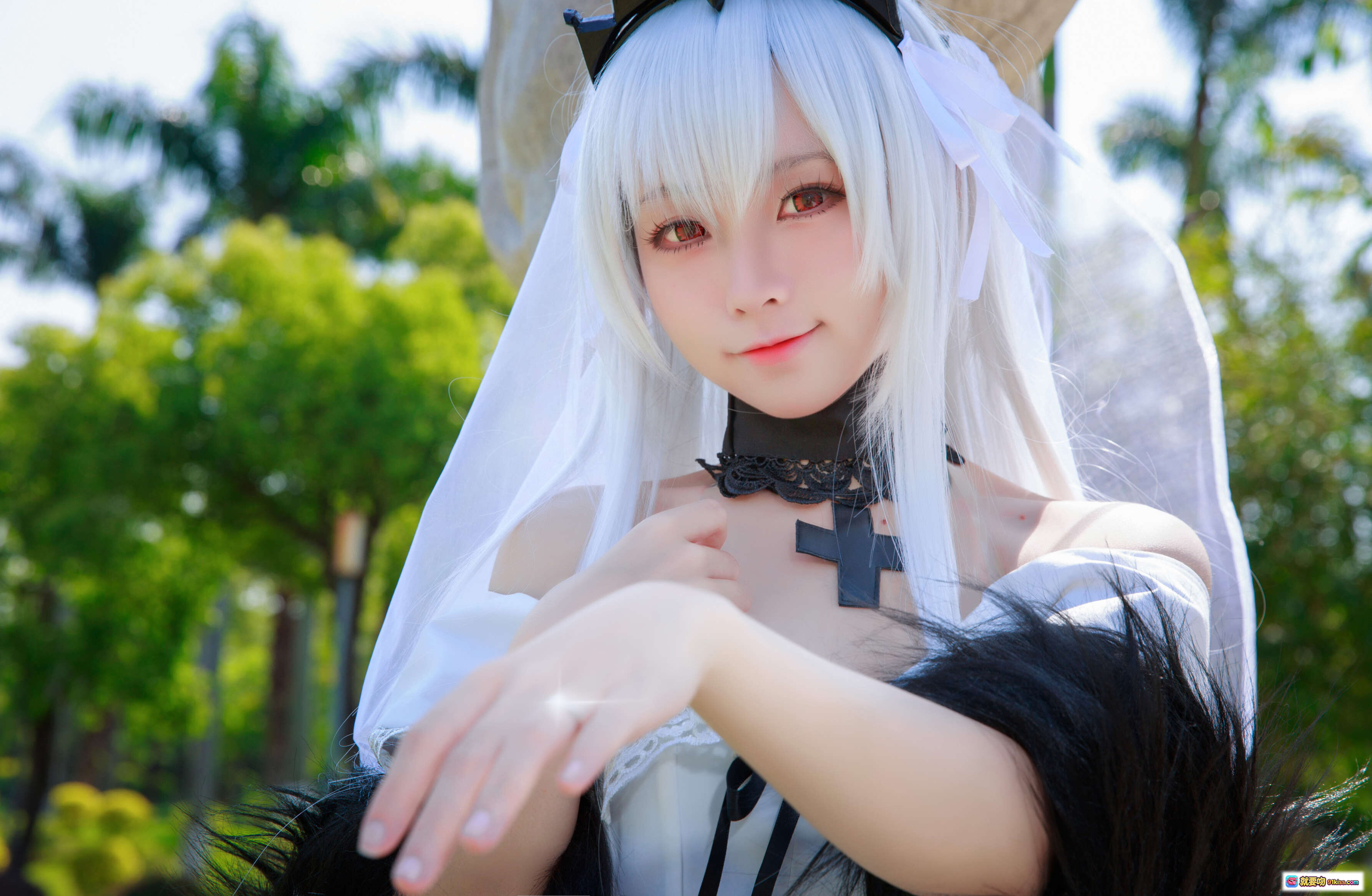 图片[7] - G44不会受伤NO.004 98K婚纱德皇cosplay 白发新娘头纱蕾丝裙 欧式喷泉花园写真 25P高清图集 - 就要吻