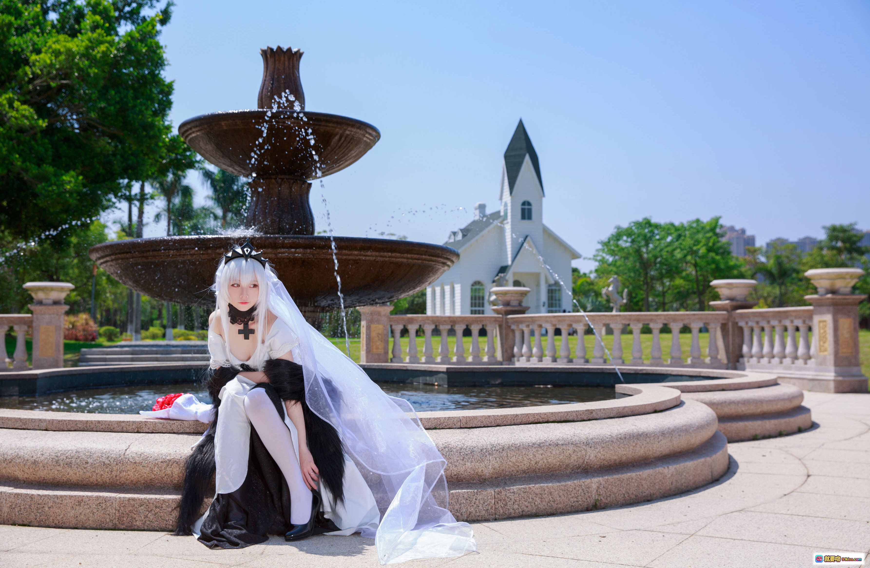 图片[6] - G44不会受伤NO.004 98K婚纱德皇cosplay 白发新娘头纱蕾丝裙 欧式喷泉花园写真 25P高清图集 - 就要吻